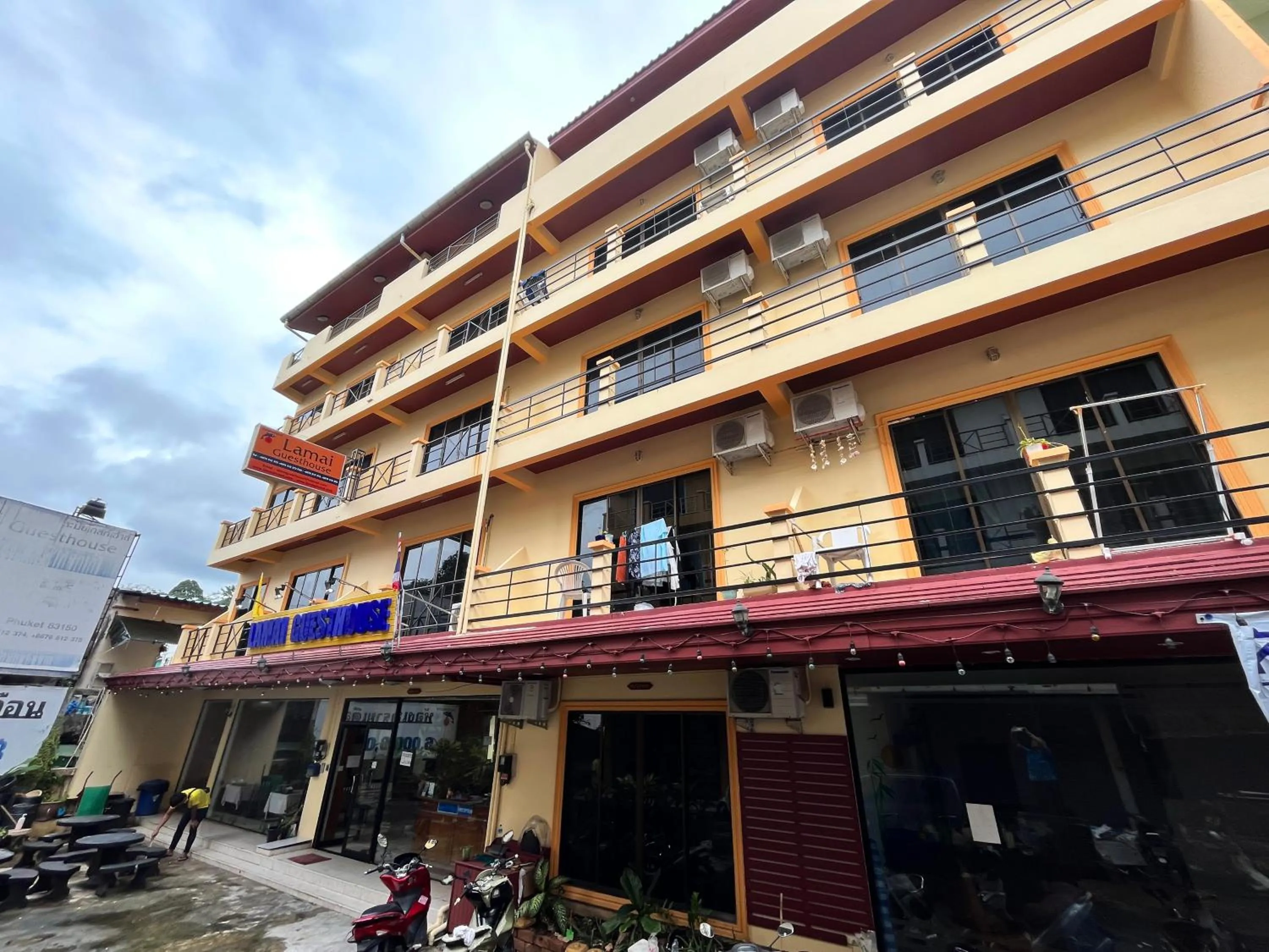 Property building in Patong Lamai Residence