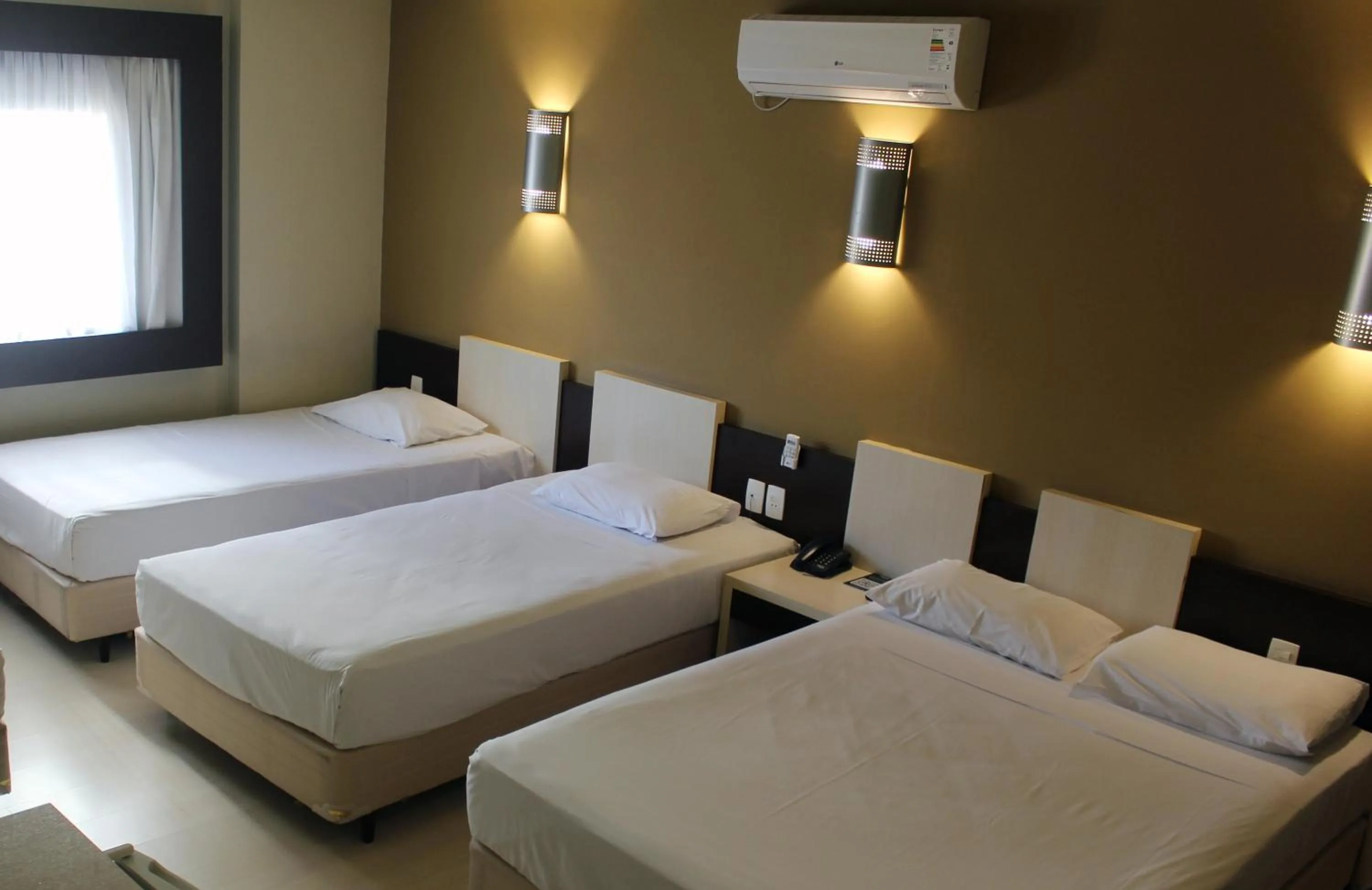 Bed in Master Curitiba Hotel - 1,6 km do Estádio Couto Pereira - Show