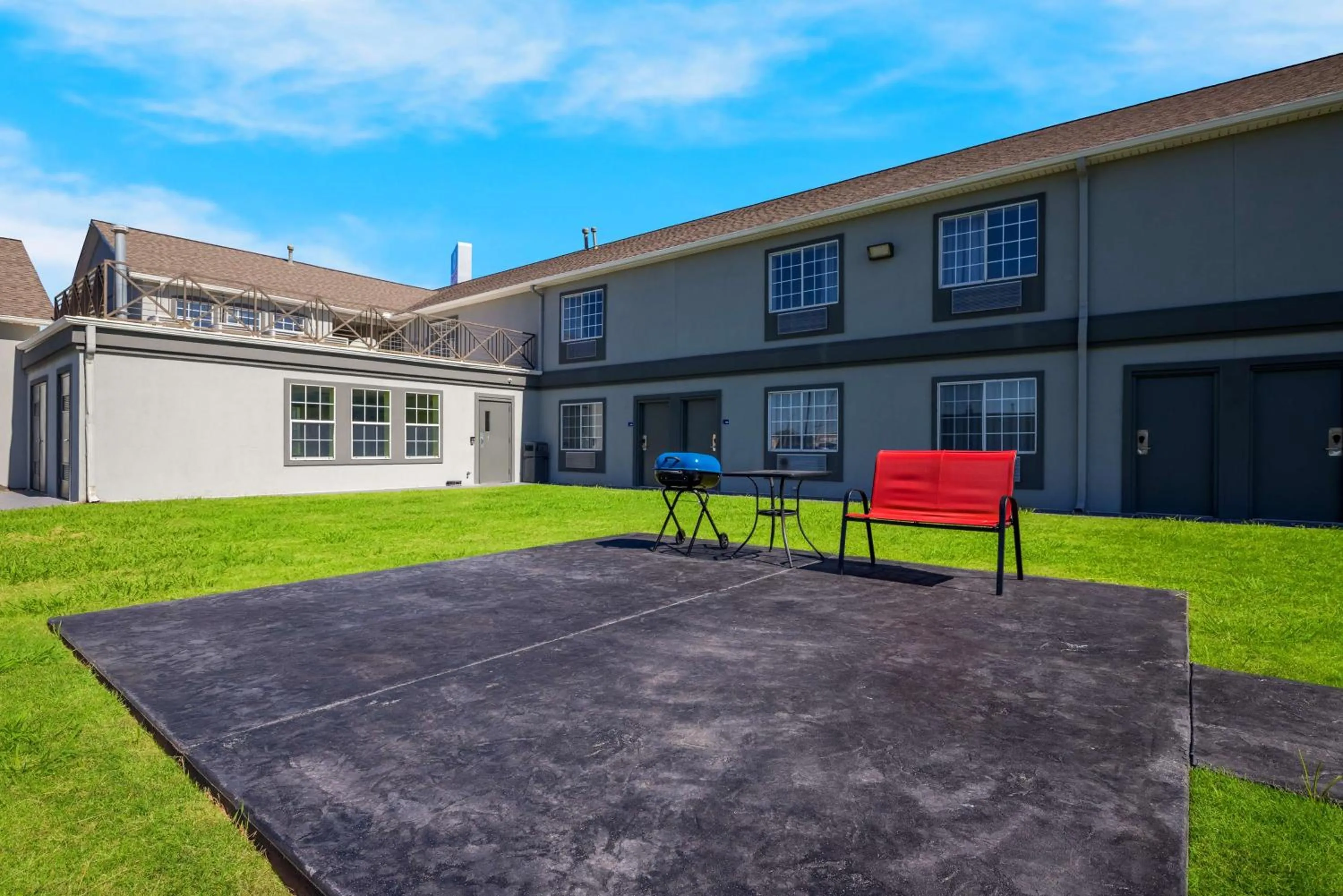 Property building in SureStay Plus Hotel by Best Western Tulsa East