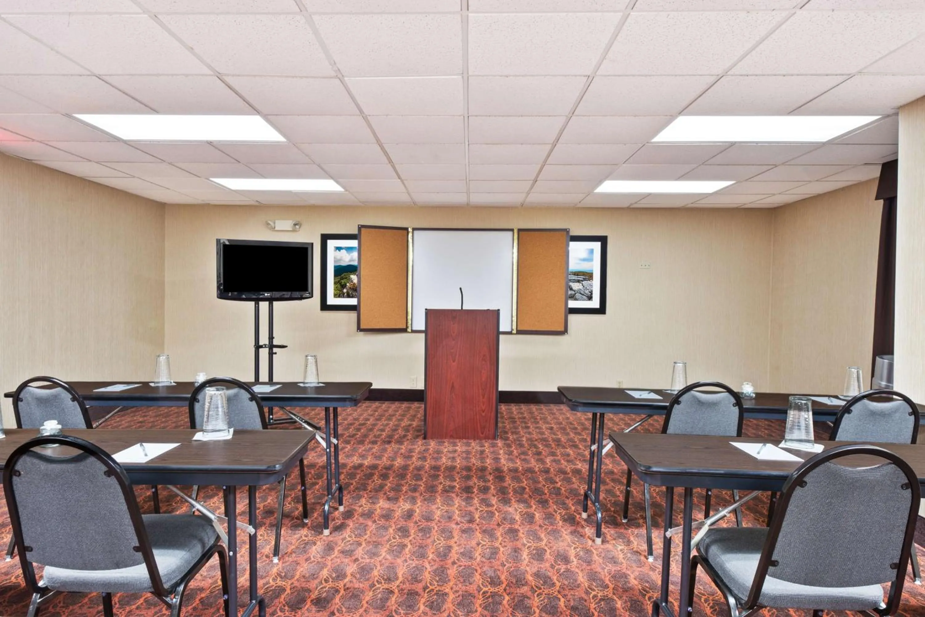 Meeting/conference room in Hampton Inn Huntington/Barboursville