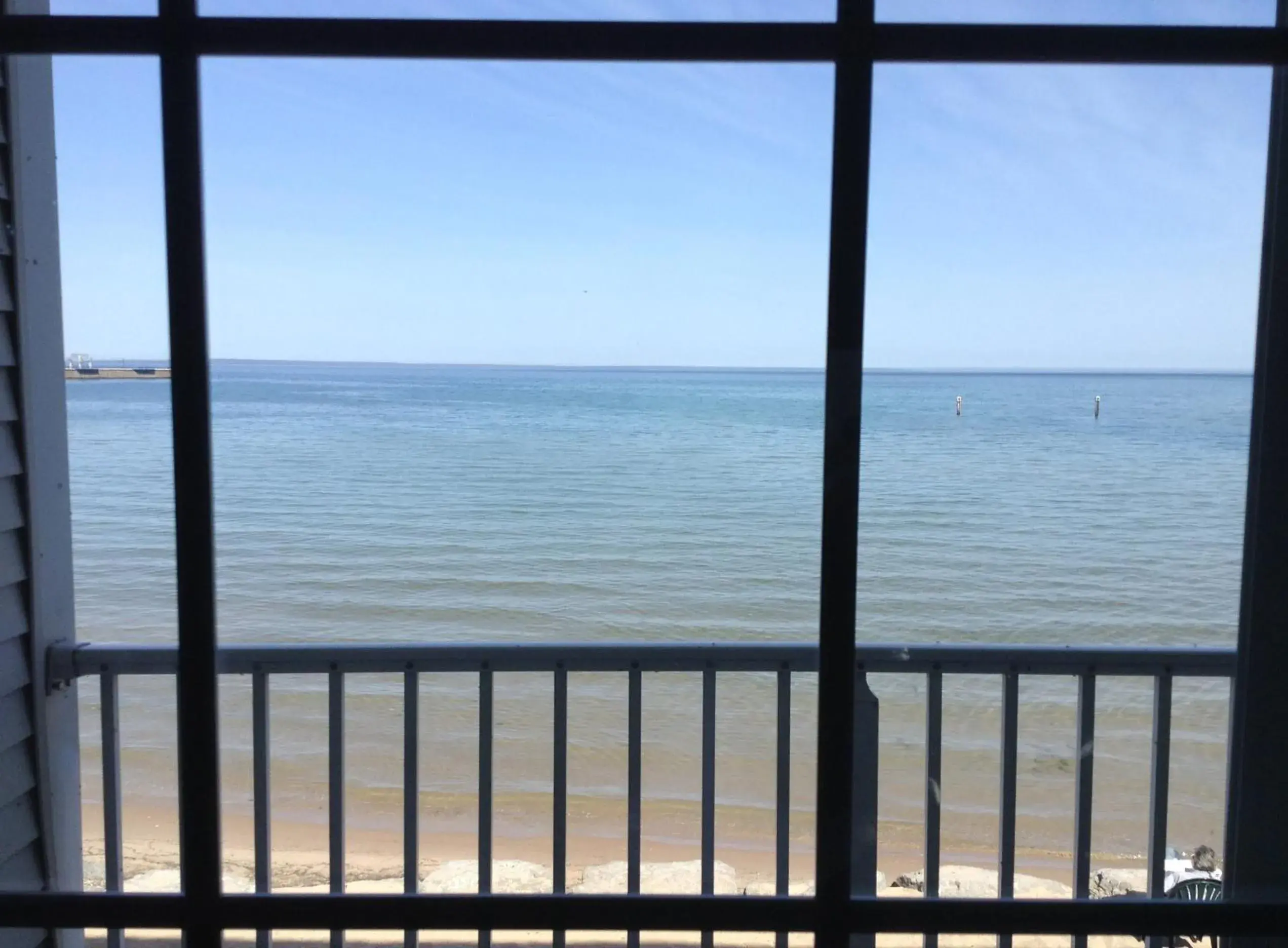 King Room with Spa Bath and Lake View in Hamilton Inn Select Beachfront Mackinaw City King Room with Spa Bath and Lake View in Hamilton Inn Select Beachfront Mackinaw City