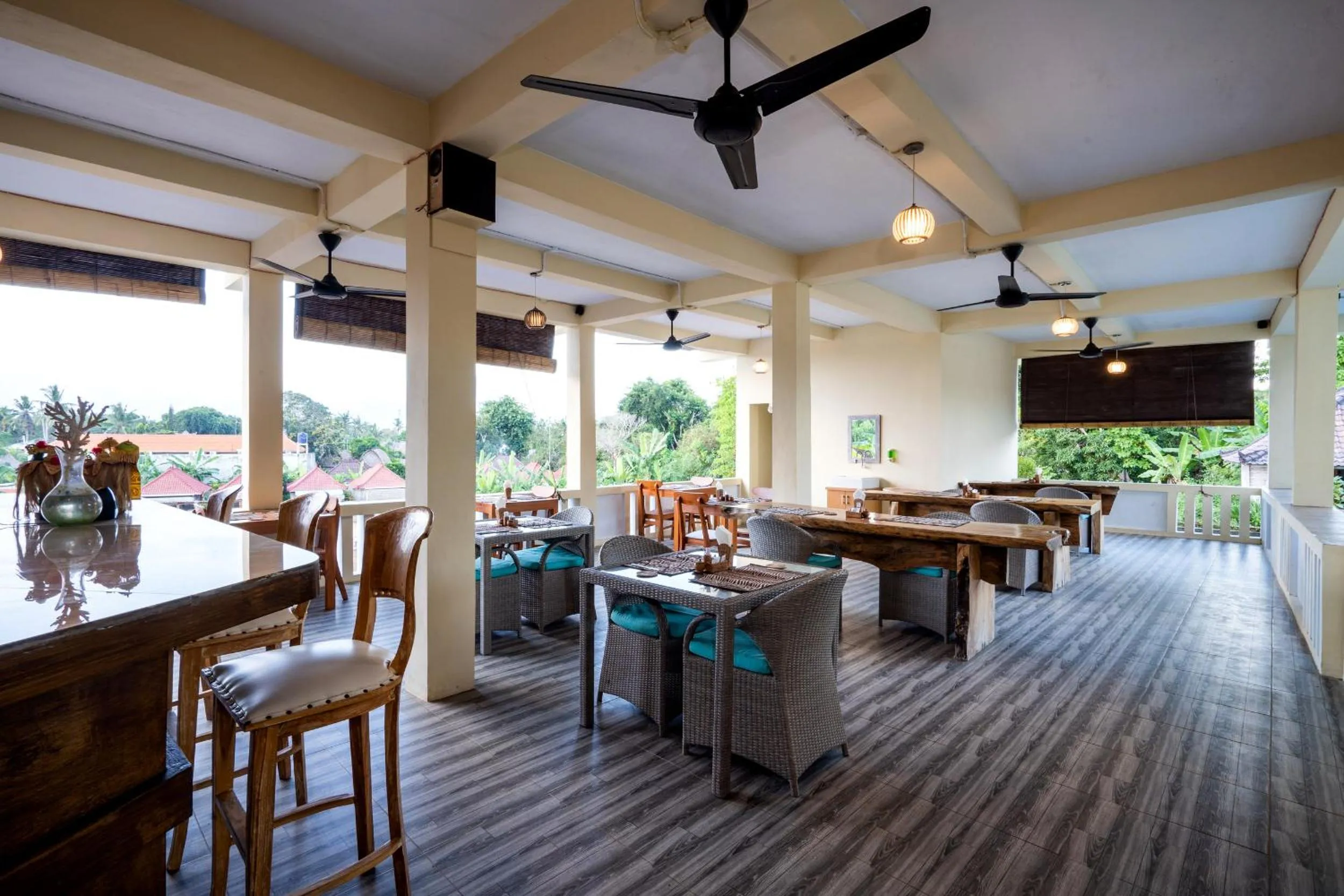 Restaurant/places to eat in Bali Nusa Cottage