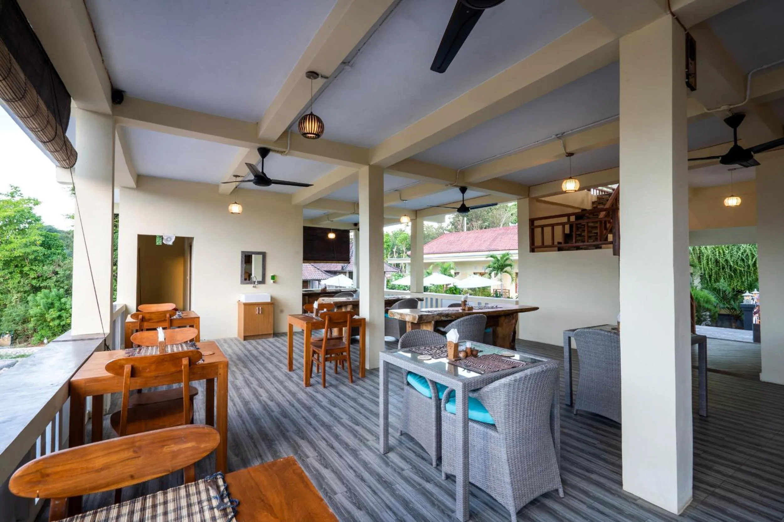 Restaurant/places to eat in Bali Nusa Cottage