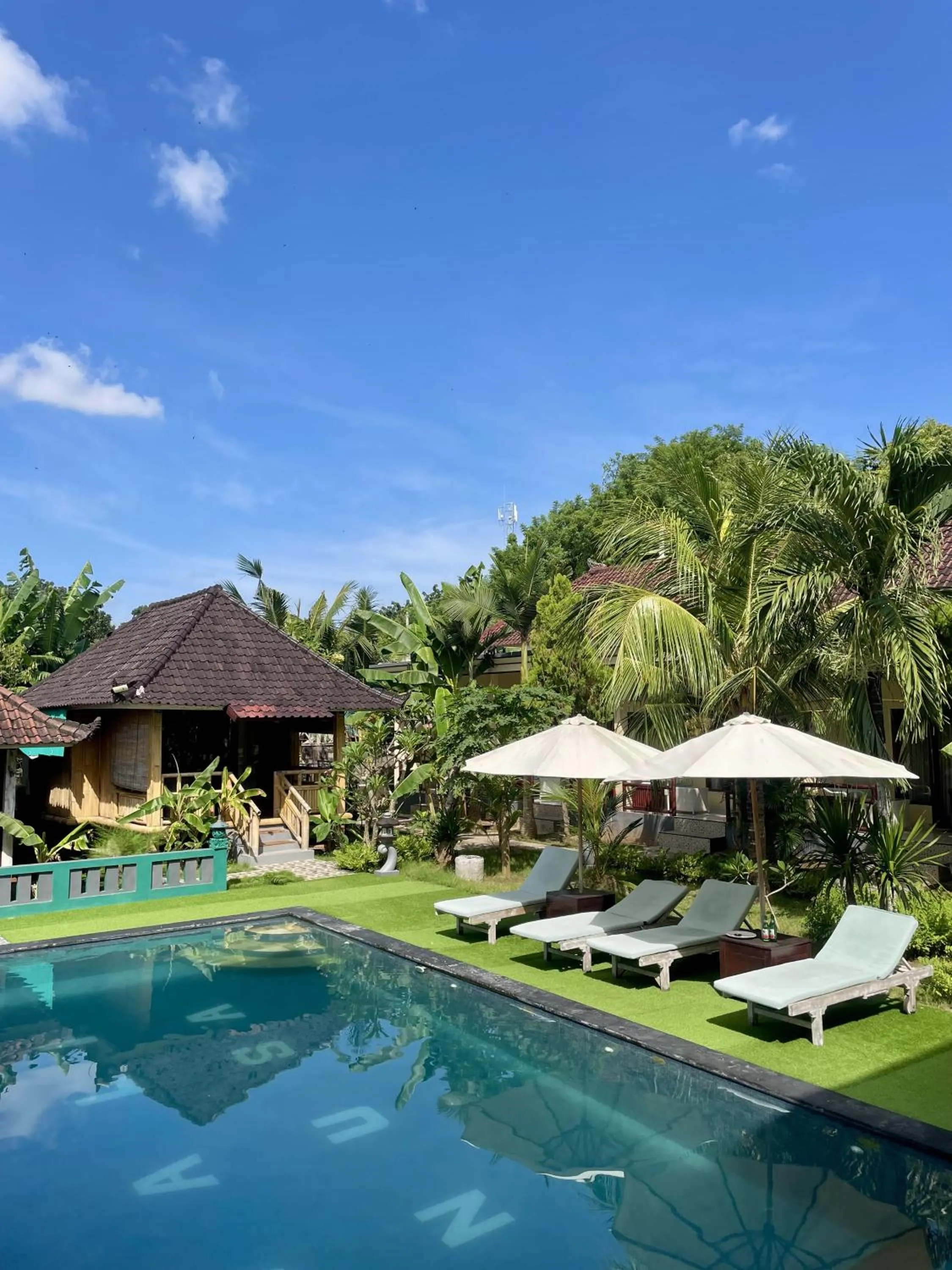 Day in Bali Nusa Cottage