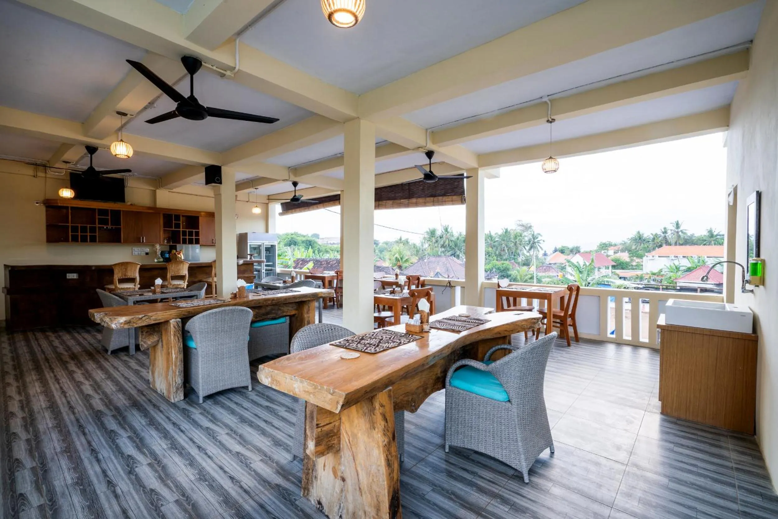 Restaurant/places to eat in Bali Nusa Cottage