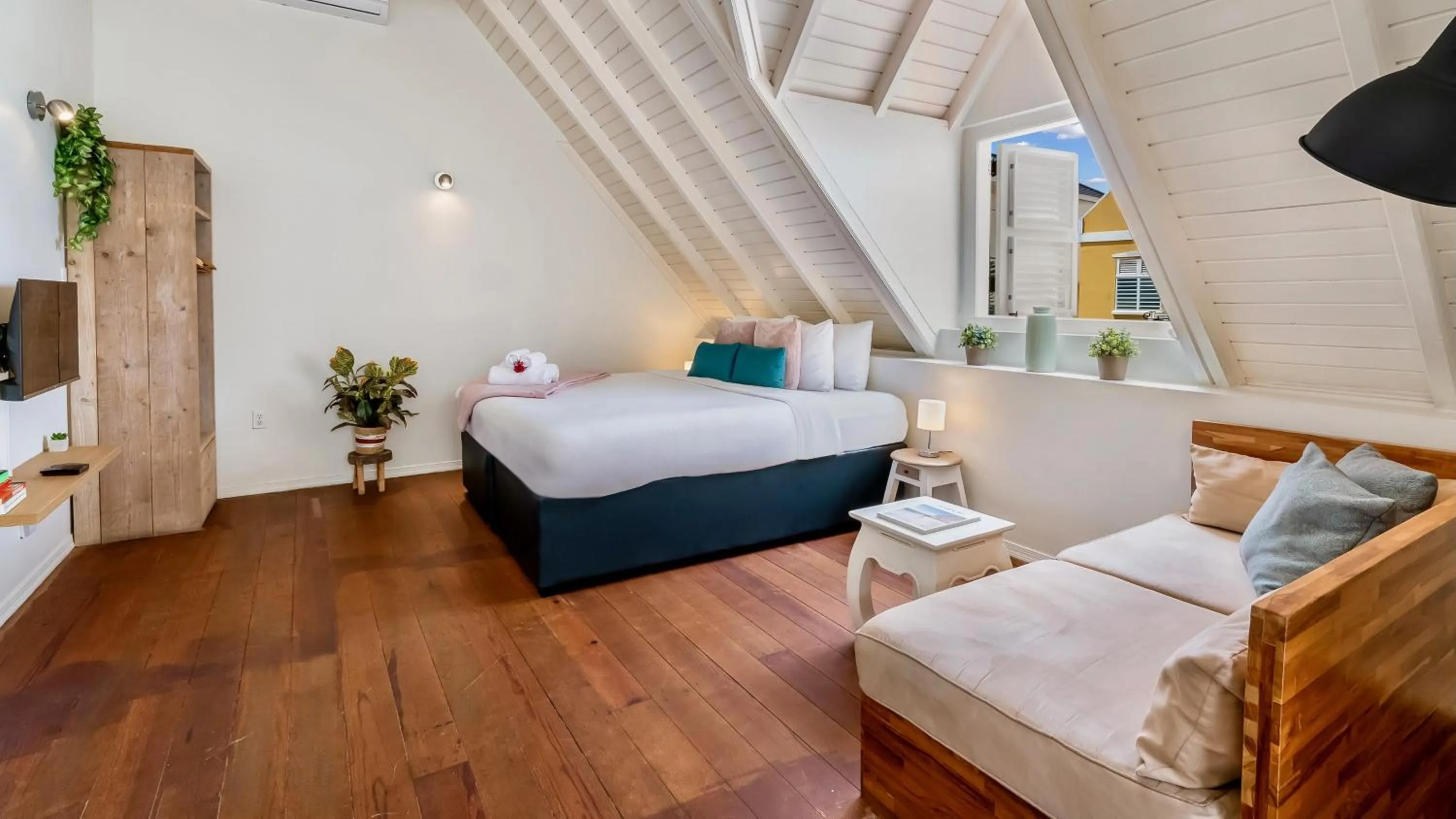 Bed in Pietermaai Boutique Hotel