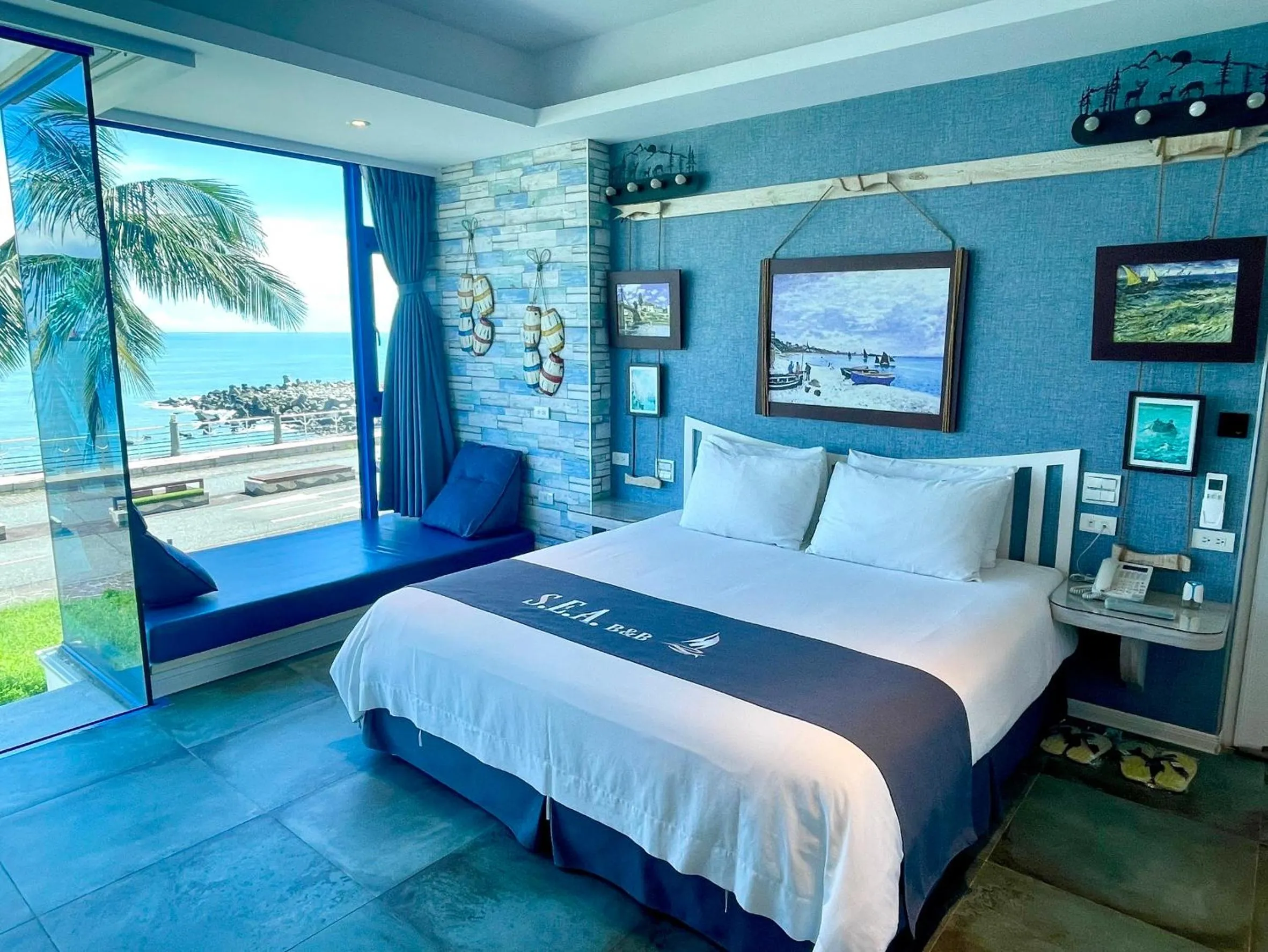 Bed in Hualien S.E.A. B&B