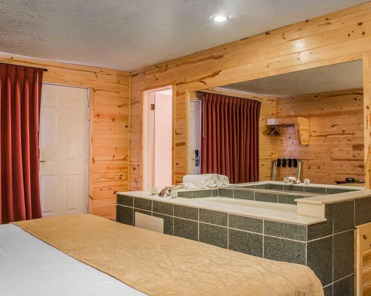 Bed in Cabins of Mackinac & Lodge