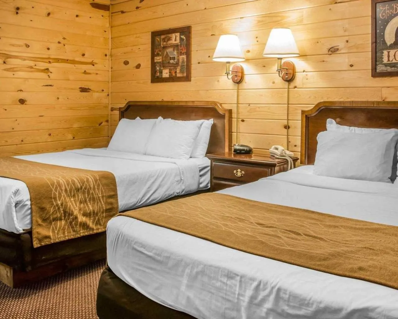 Bed in Cabins of Mackinac & Lodge