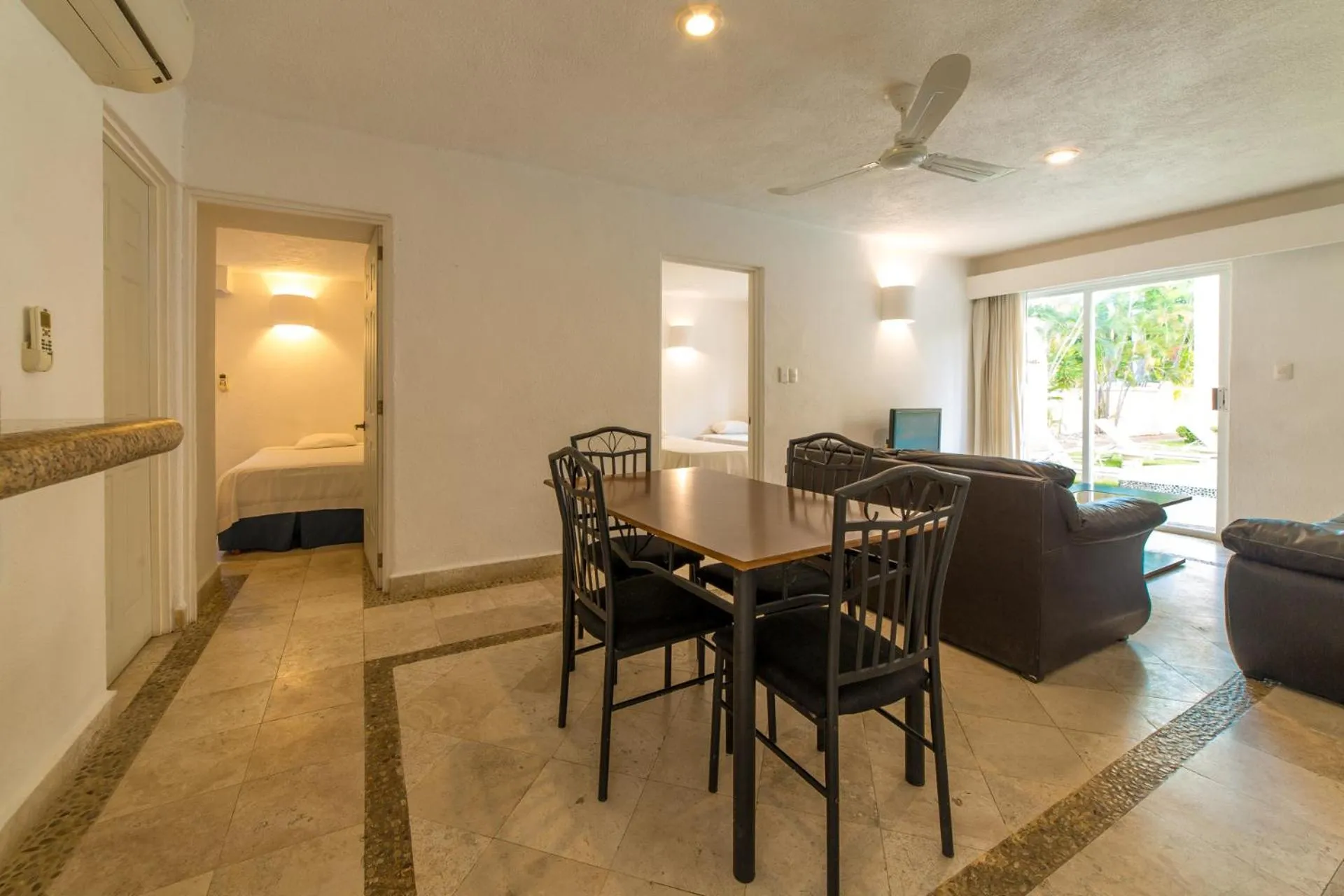 Dinner in Hotel Villamar Princesa Suites