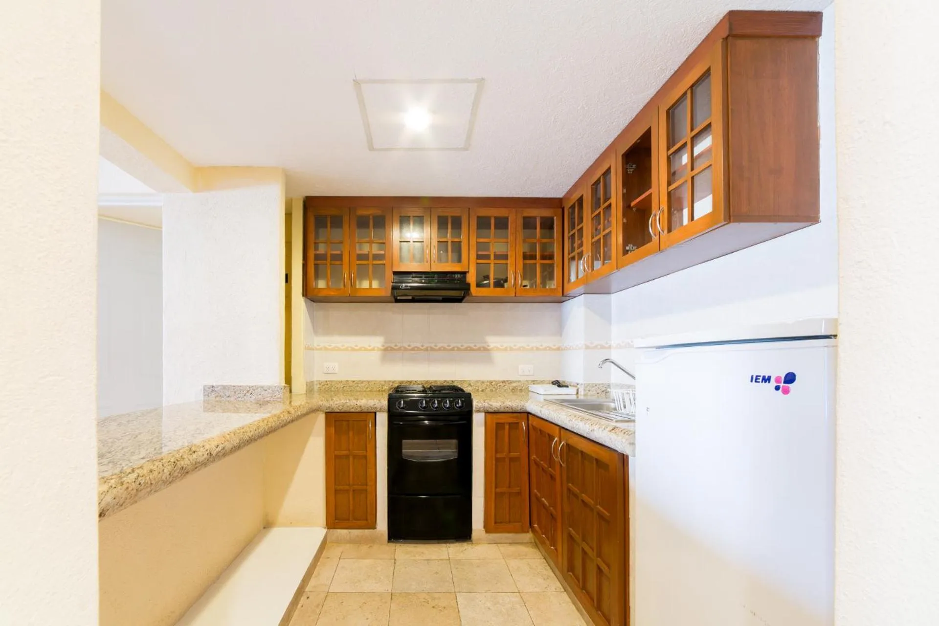 kitchen in Hotel Villamar Princesa Suites