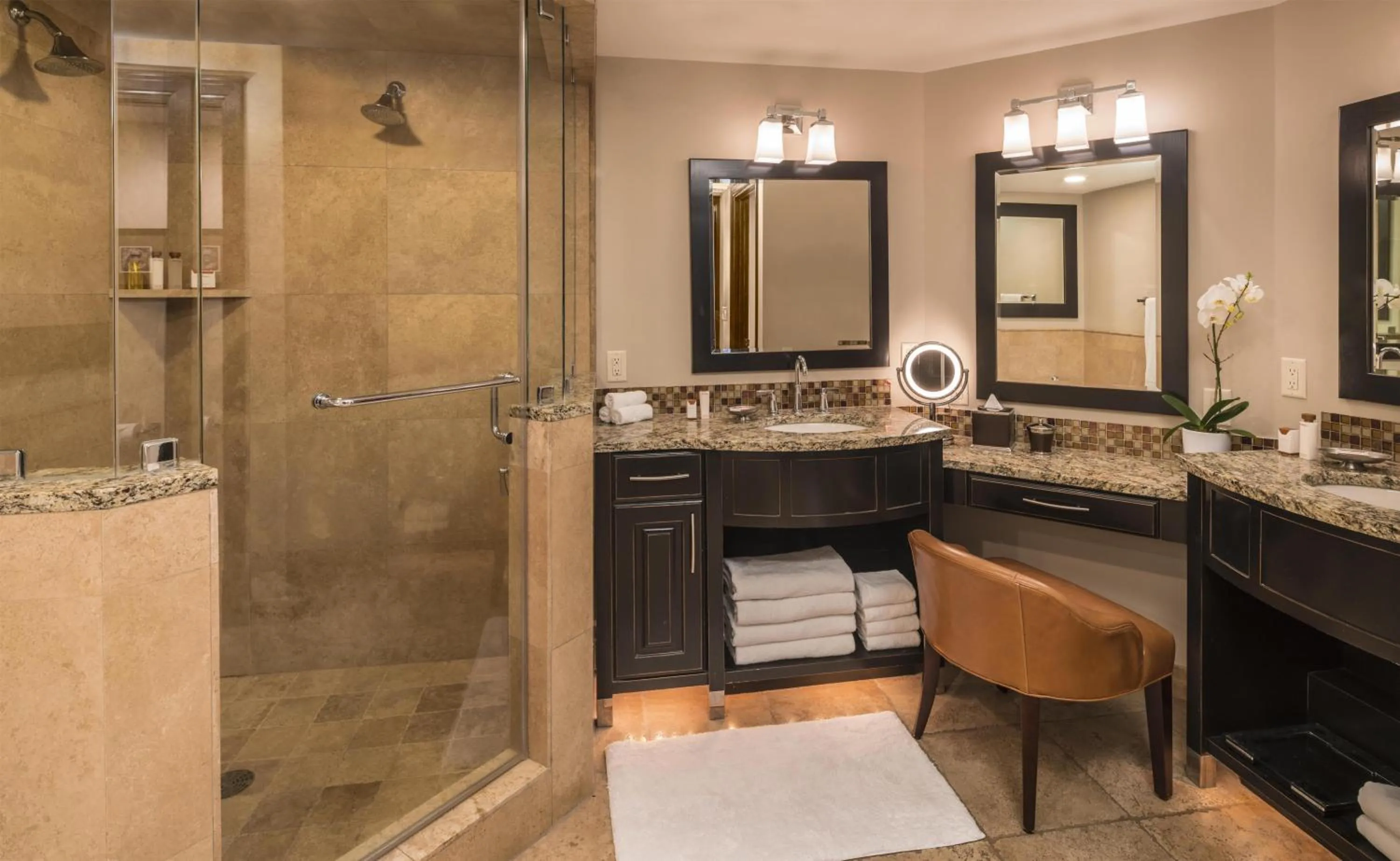 Bathroom in Waldorf Astoria Park City