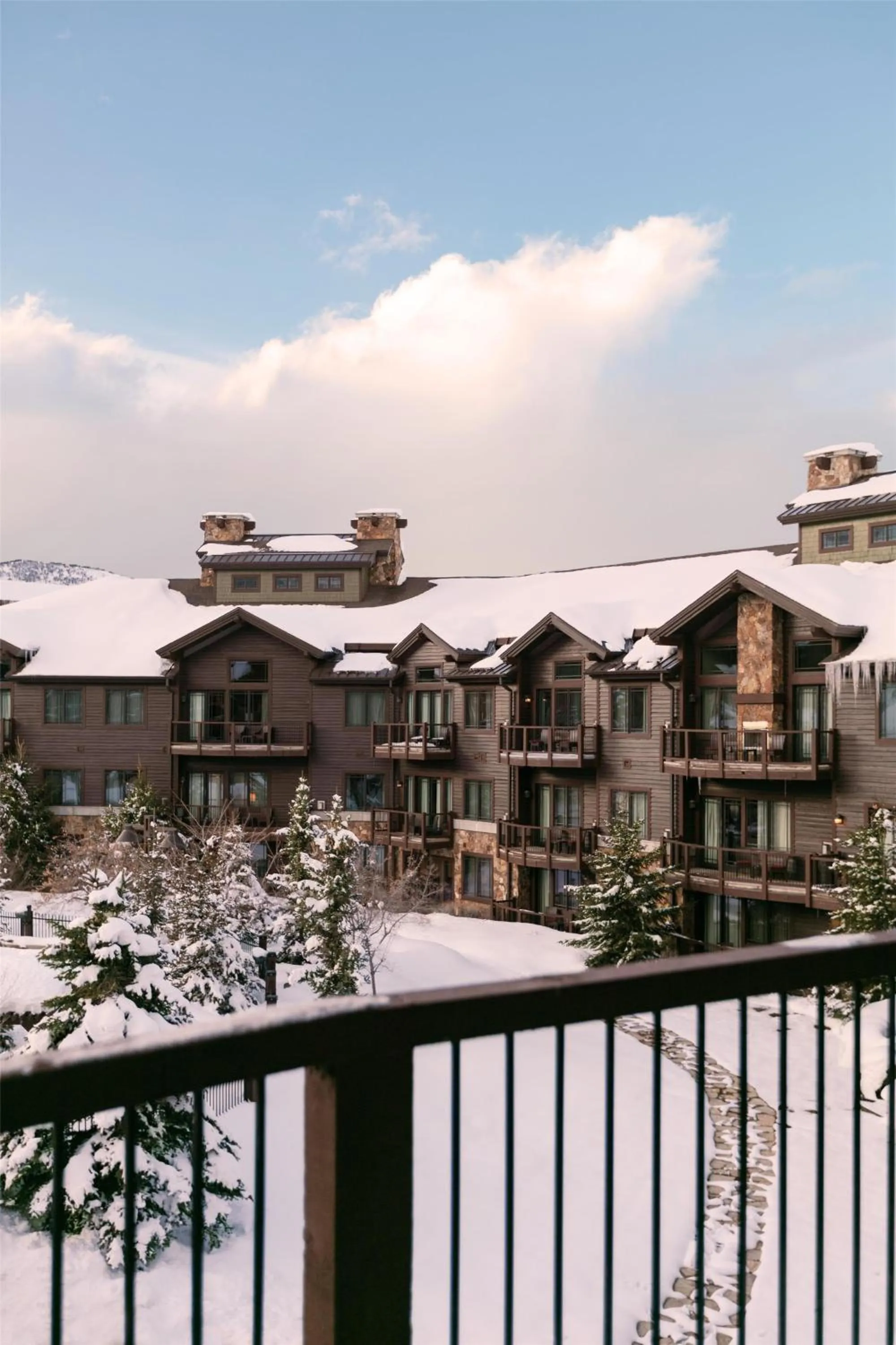 Property building in Waldorf Astoria Park City
