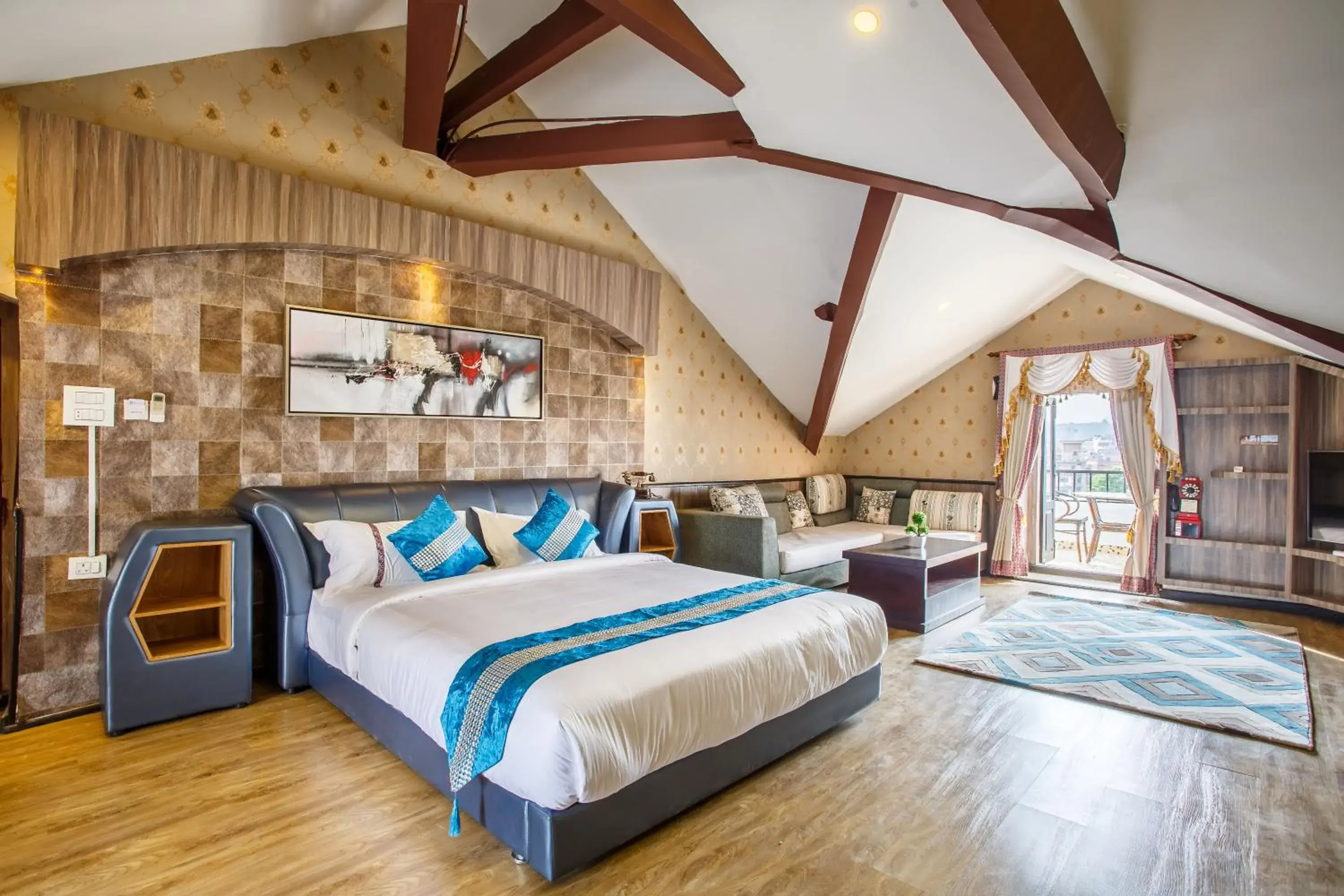 Royal Suite - single occupancy in Royal Empire Boutique Hotel Royal Suite - single occupancy in Royal Empire Boutique Hotel