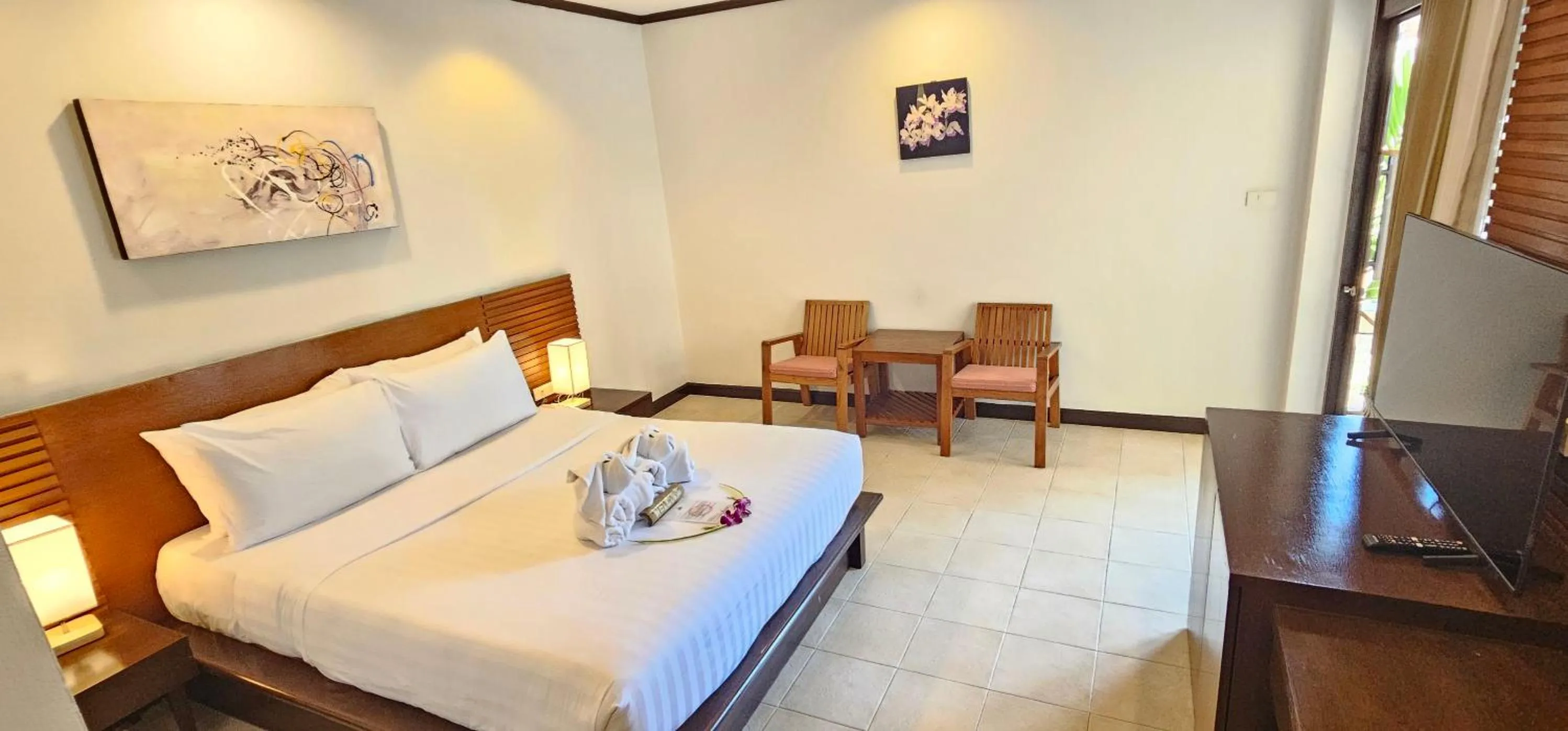 Seating area, Bed in Thai House Beach Resort