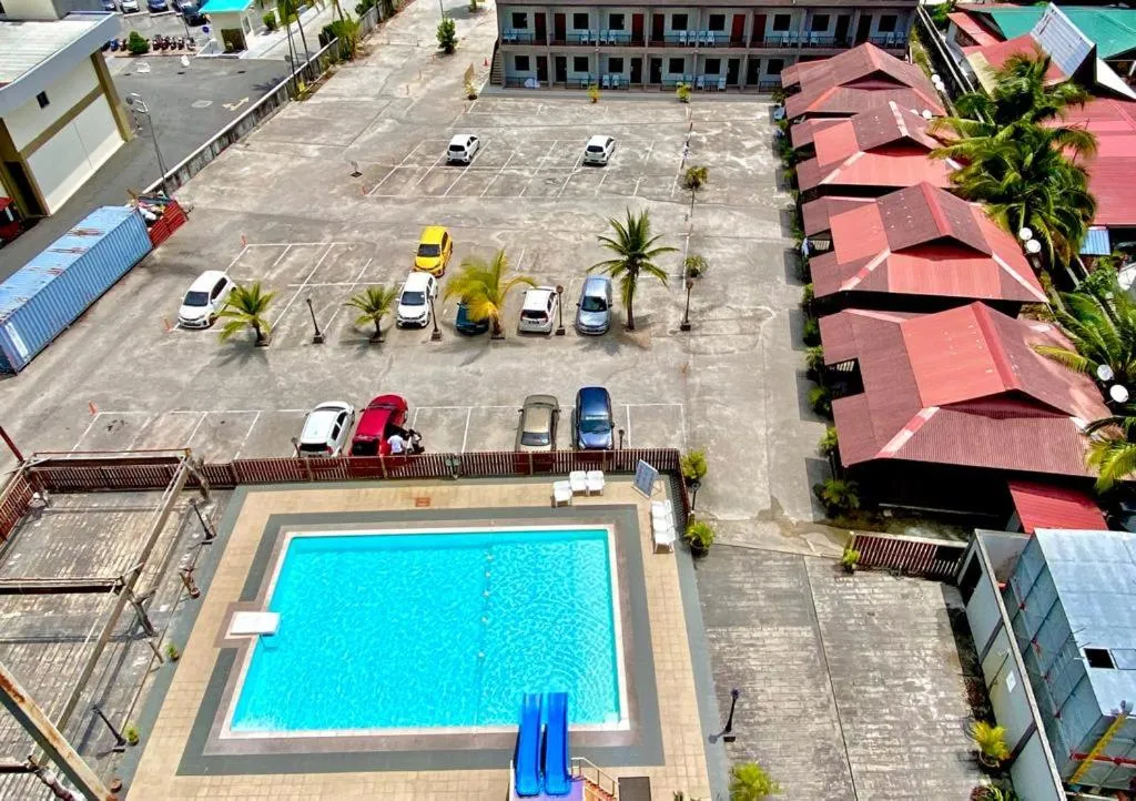 Parking in Langgura Baron Resort