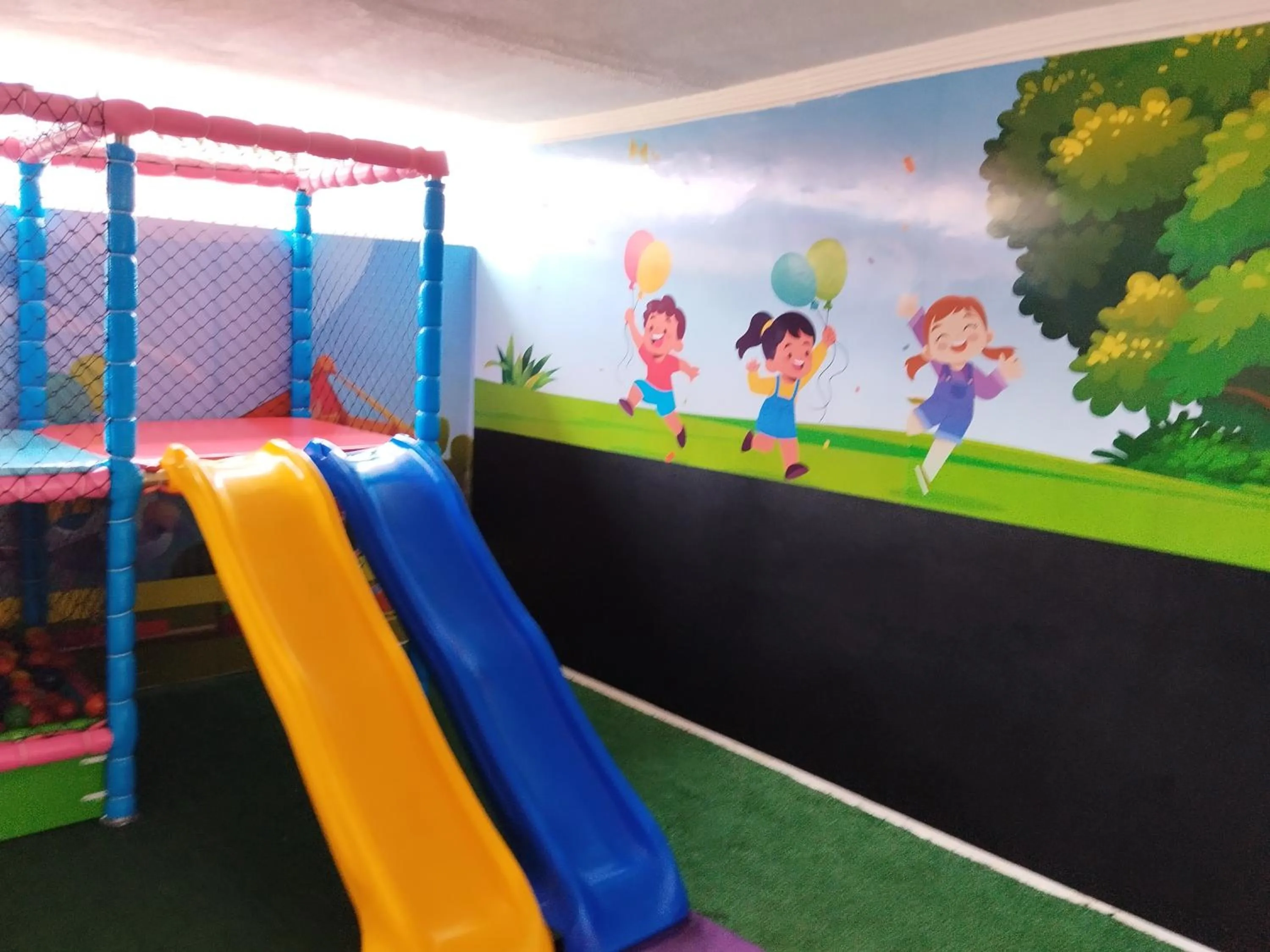 Property building in Apê Temporada Praia Grande SP Completo com Piscina, Churrasqueira, Estacionamento