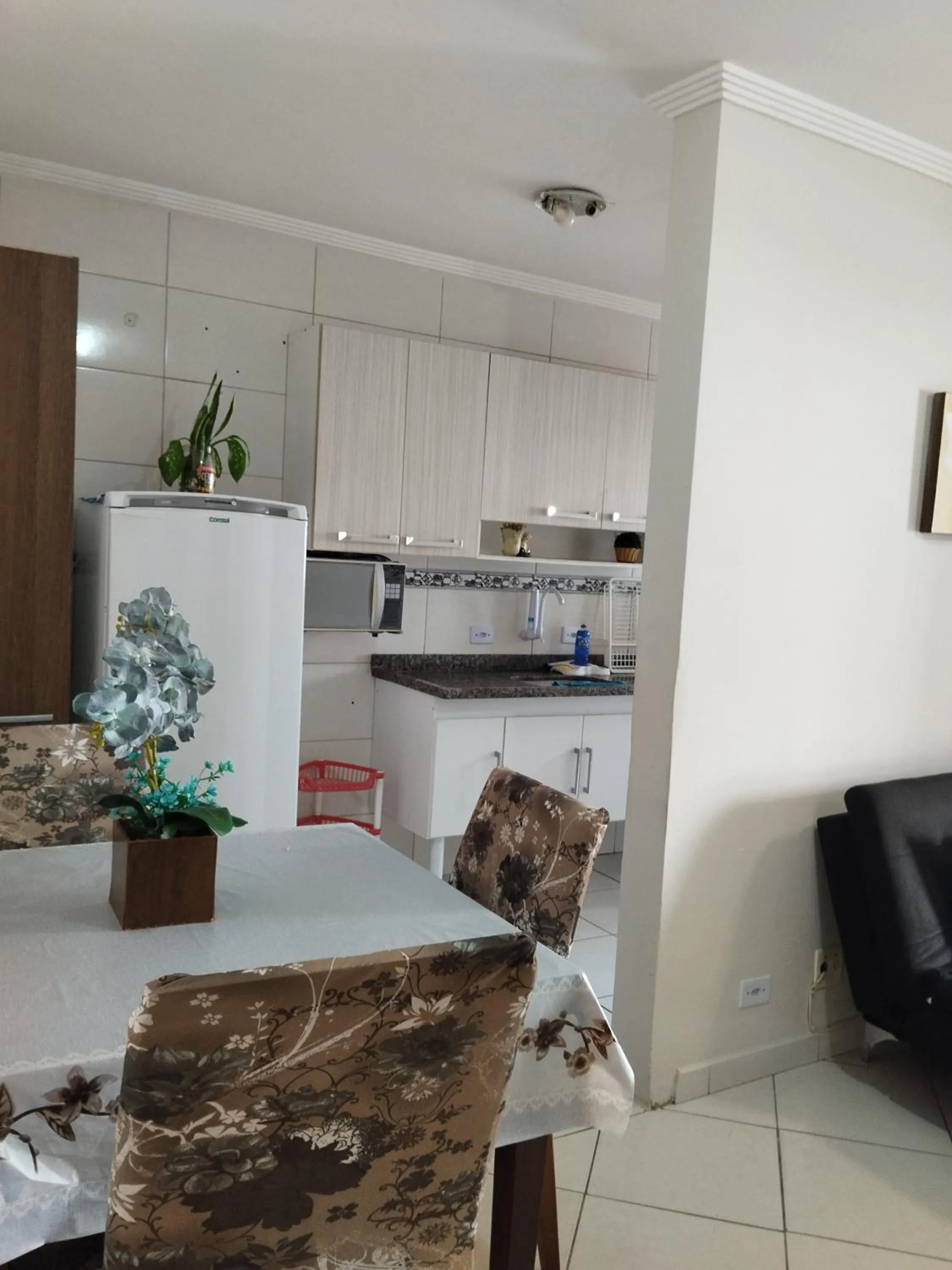 Kitchen or kitchenette in Apê Temporada Praia Grande SP Completo com Piscina, Churrasqueira, Estacionamento