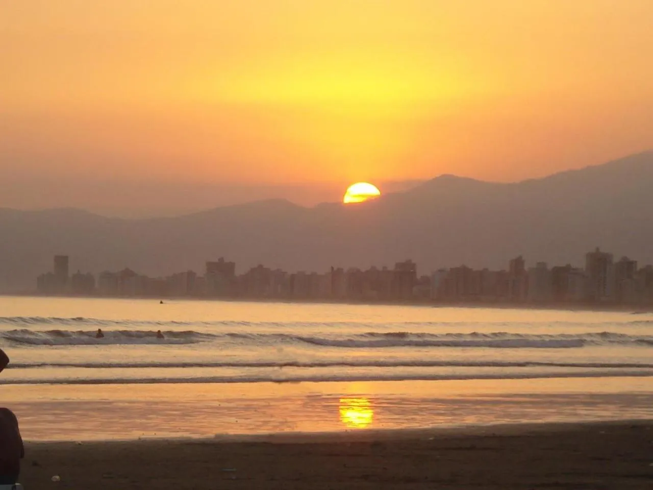 Off site in Apê Temporada Praia Grande SP Completo com Piscina, Churrasqueira, Estacionamento