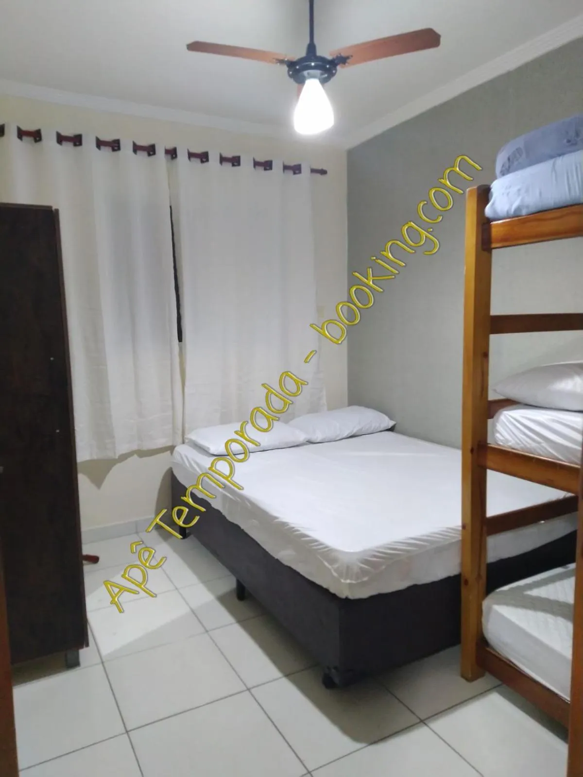 Bedroom, Bed in Apê Temporada Praia Grande SP Completo com Piscina, Churrasqueira, Estacionamento