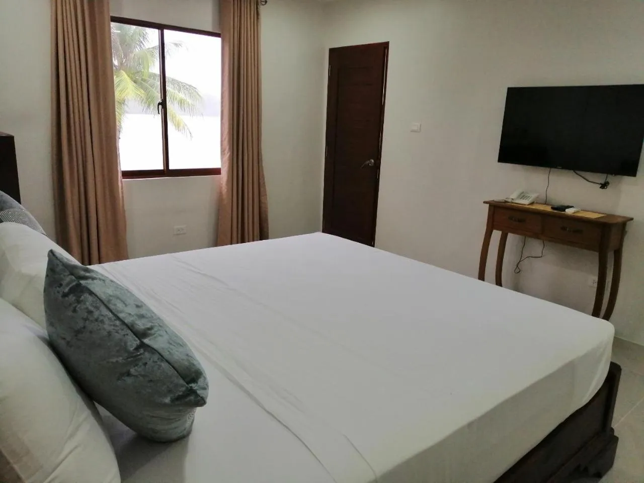 Nirvana Resort Puerto Galera