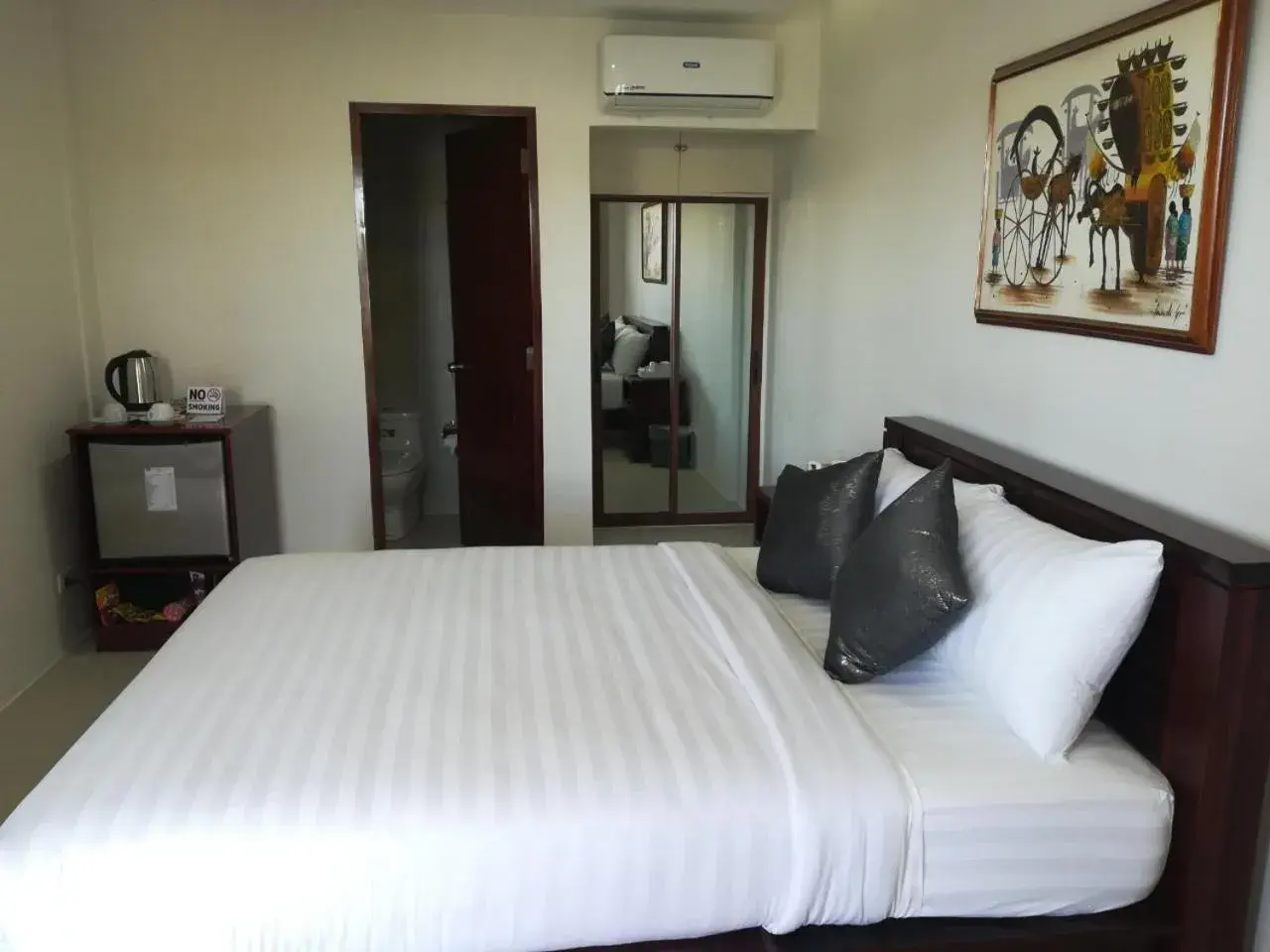 Superior Queen Room in Nirvana Resort Puerto Galera Superior Queen Room in Nirvana Resort Puerto Galera