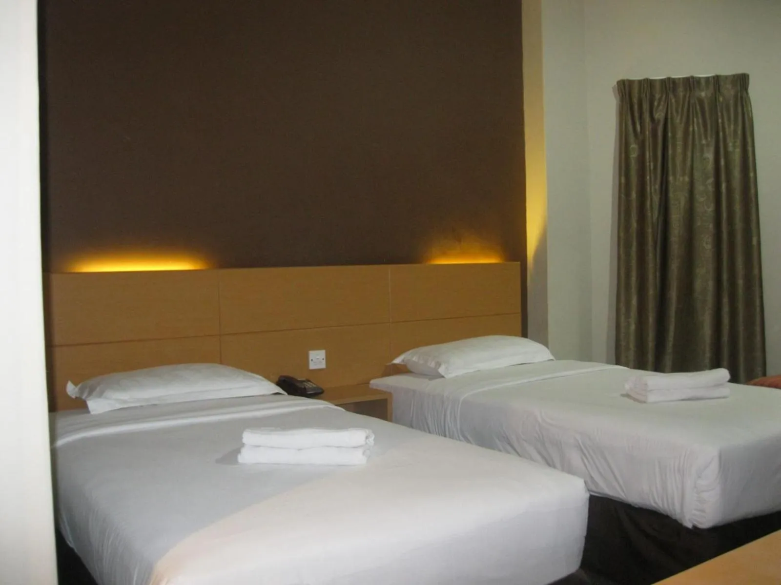 Photo of the whole room, Bed in Best Star Resort
