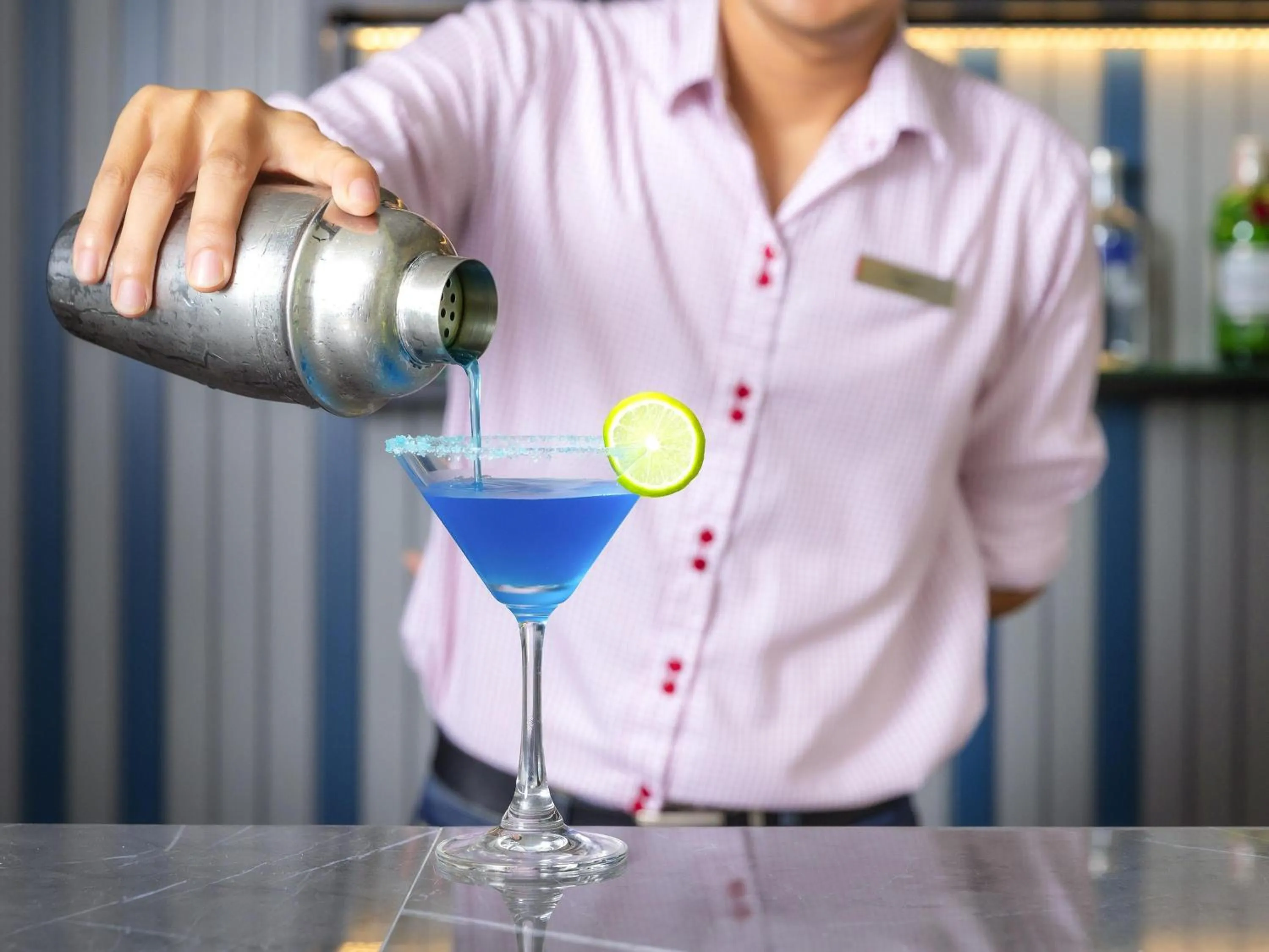 Lounge or bar in ibis Bangkok Sathorn