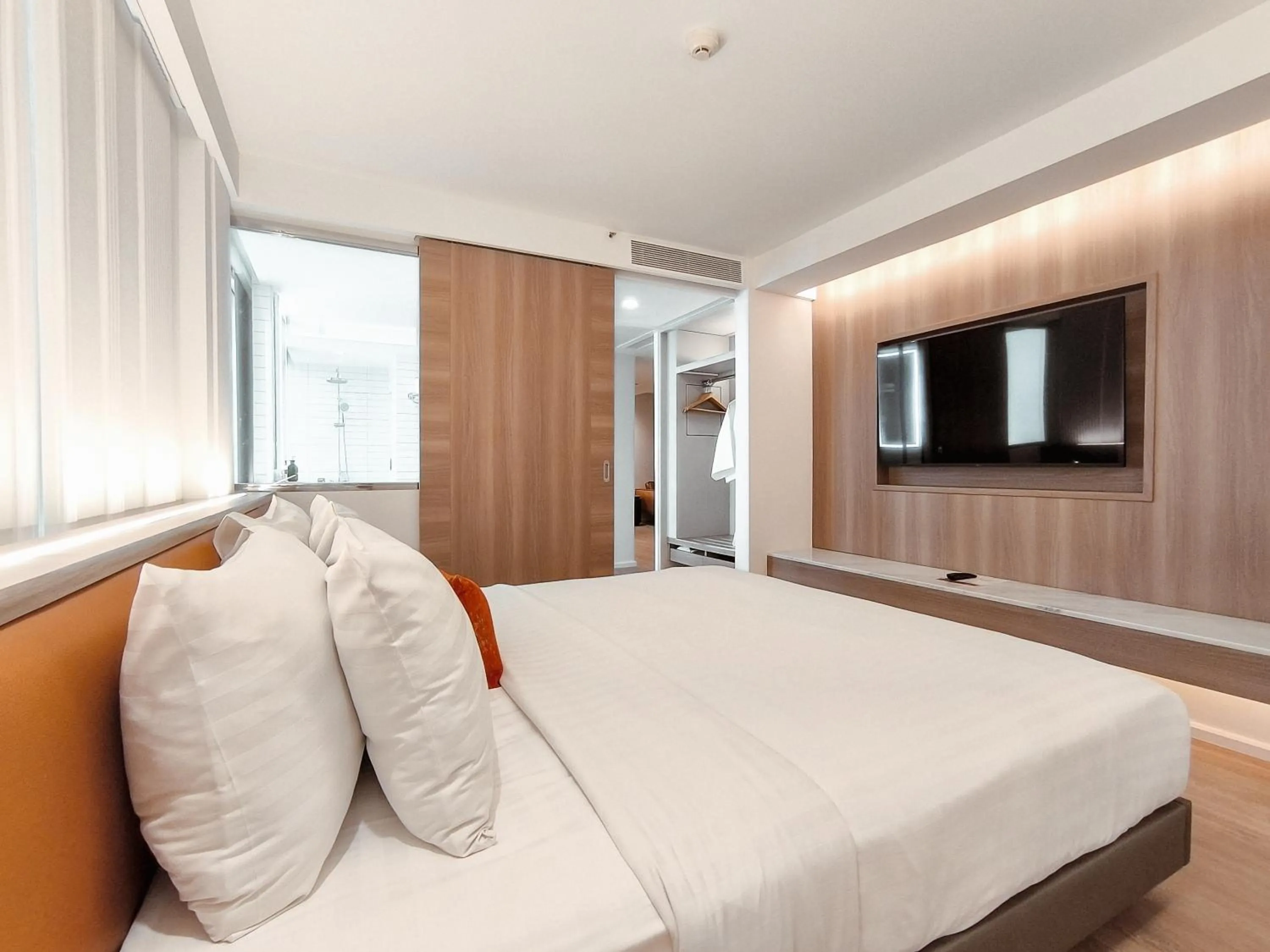Bedroom, Bed in Citrus Sukhumvit 13 Nana Bangkok by Compass Hospitality - Newly Renovated