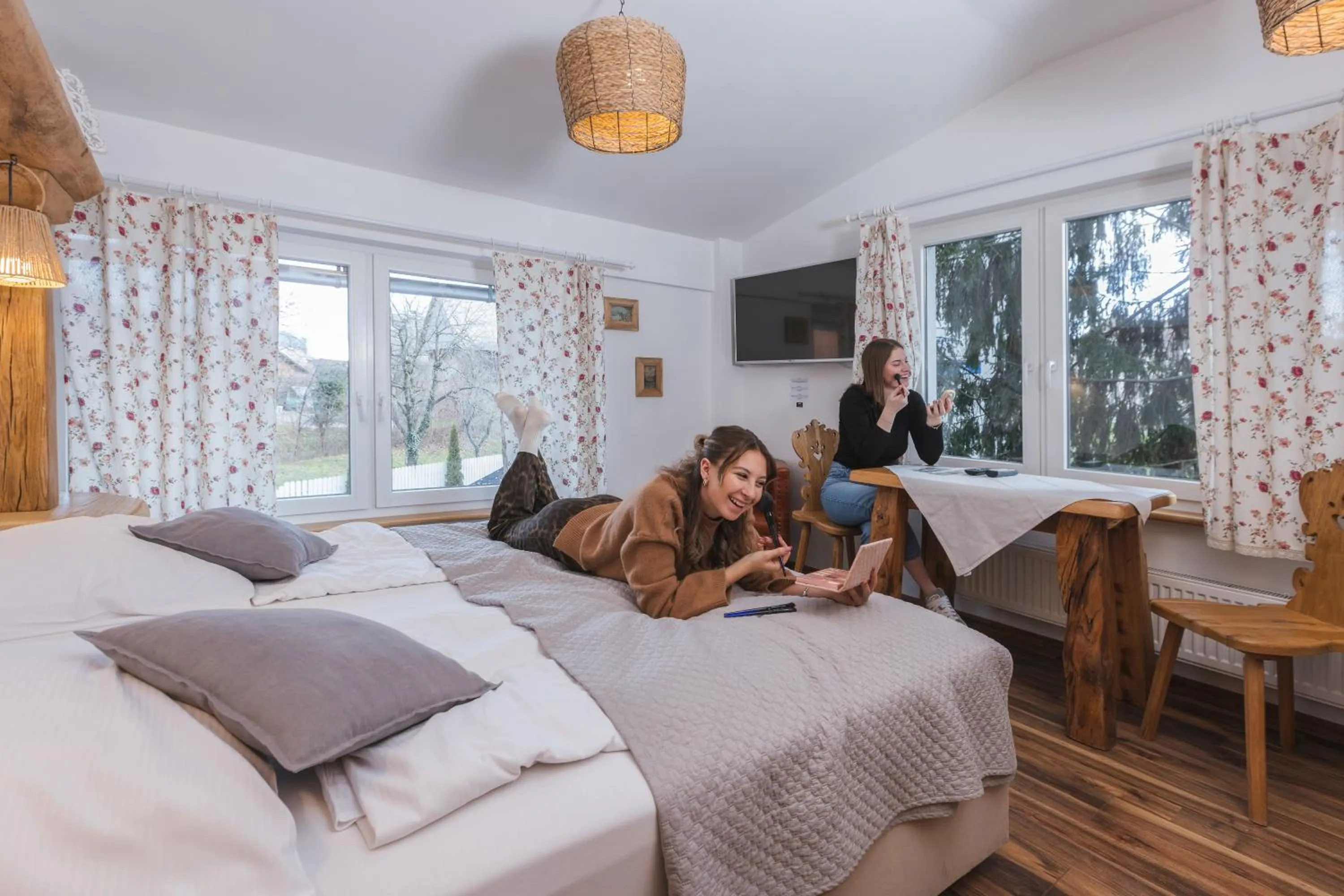 Bedroom, Bed in Central Bled House