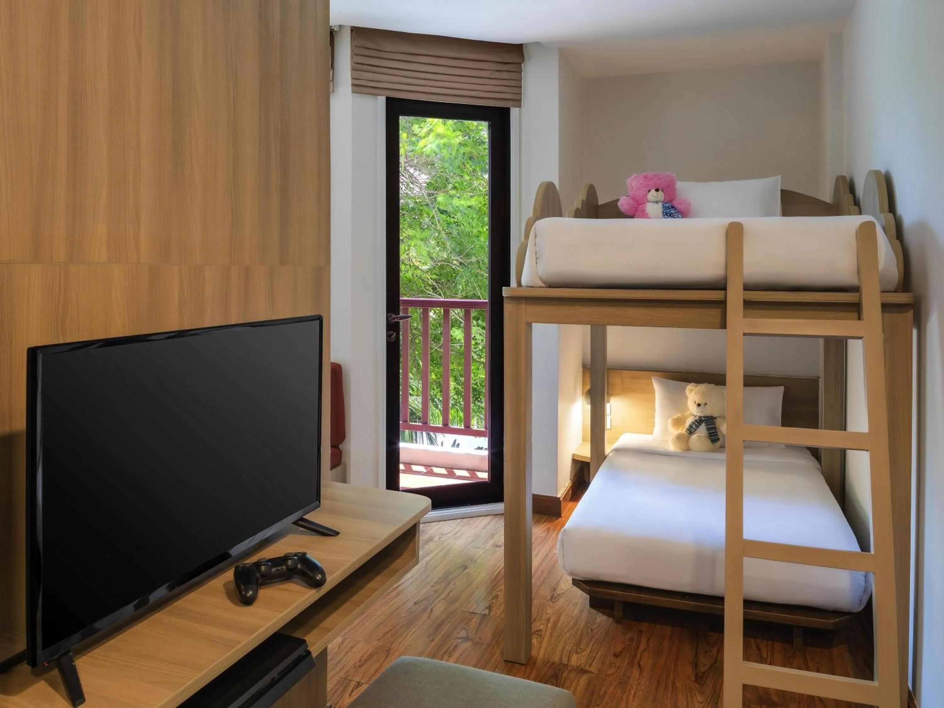 Bedroom, Bed in Ibis Phuket Patong