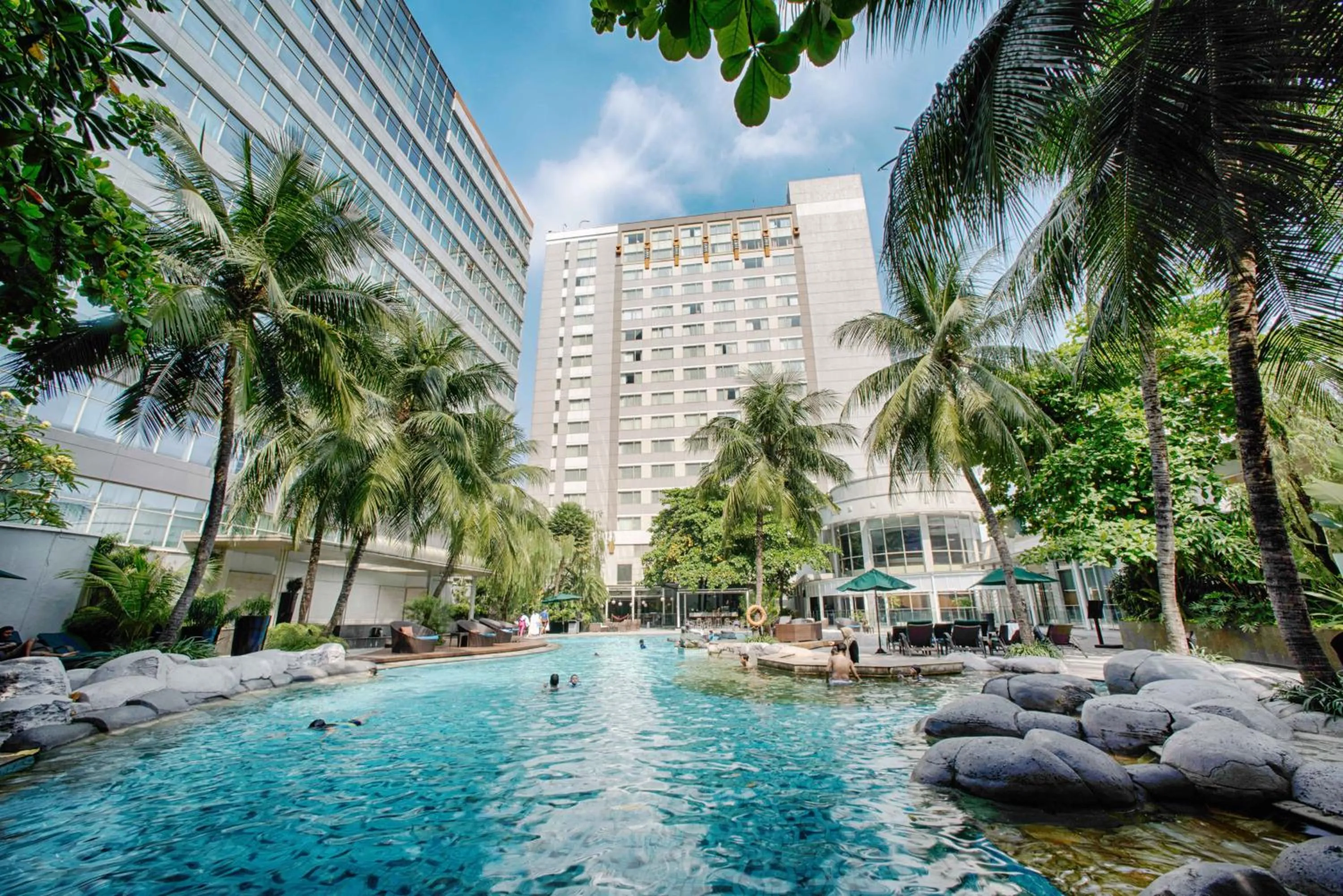 Swimming pool in Wyndham Casablanca Jakarta