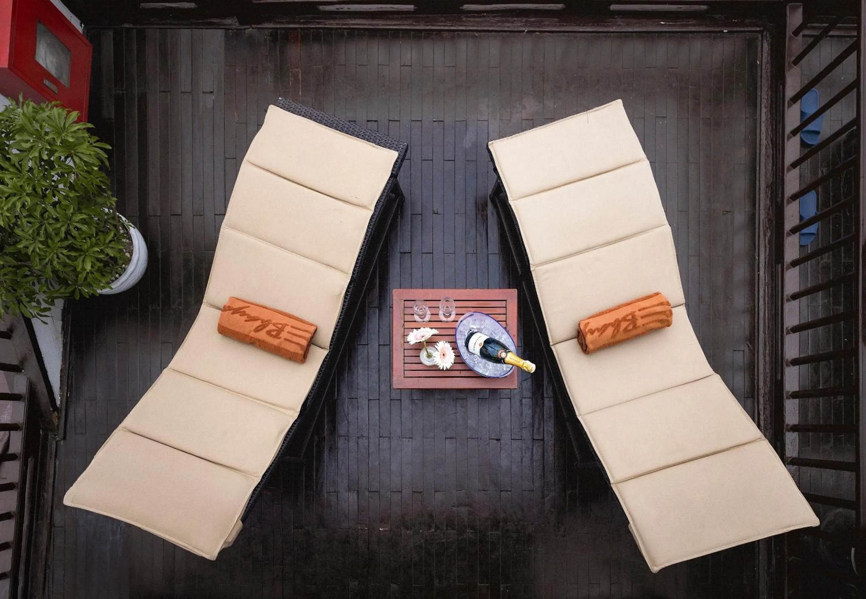 Balcony/Terrace in Bhaya Halong Cruises