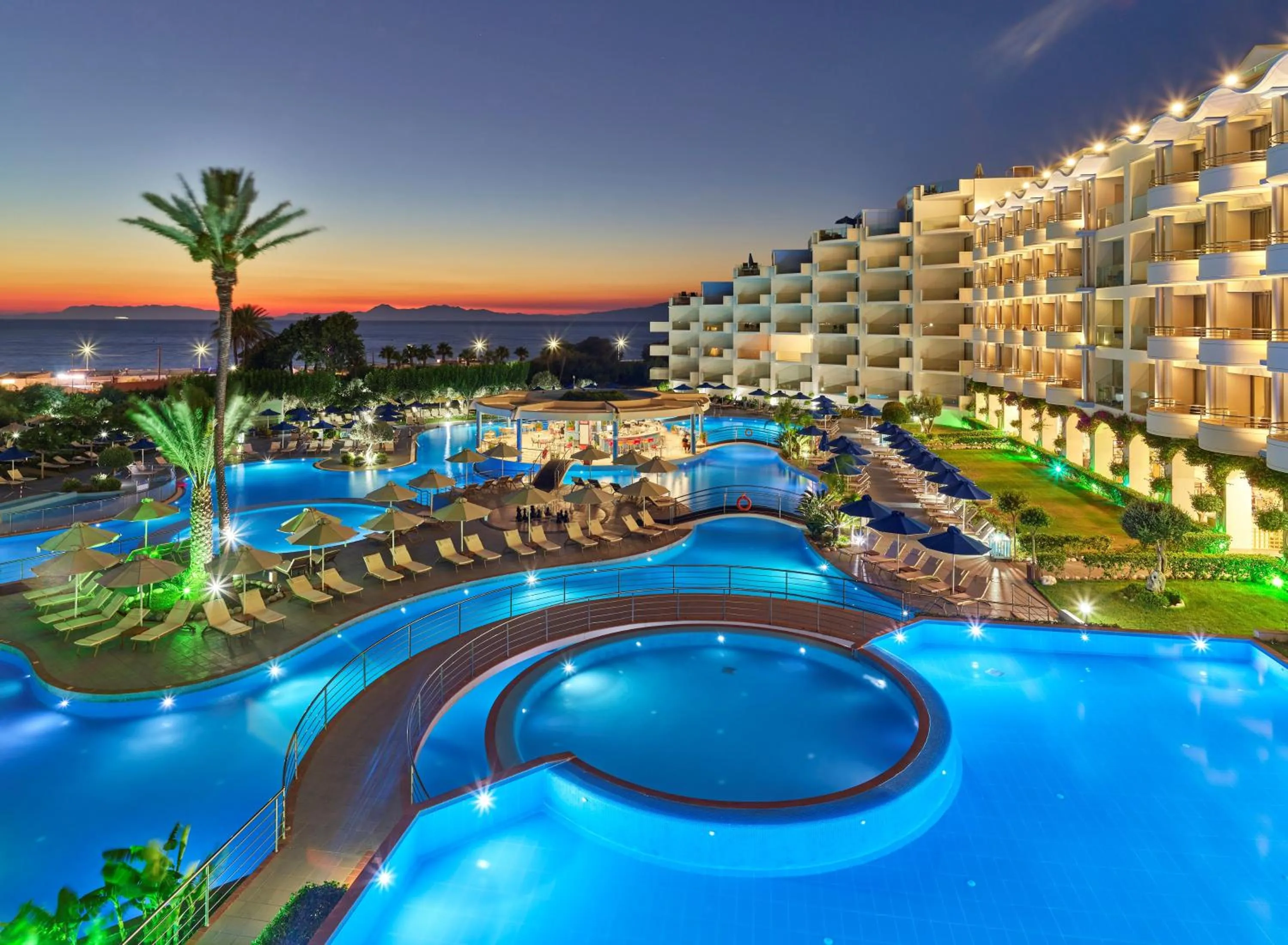 Property building in Atrium Platinum Resort & Spa