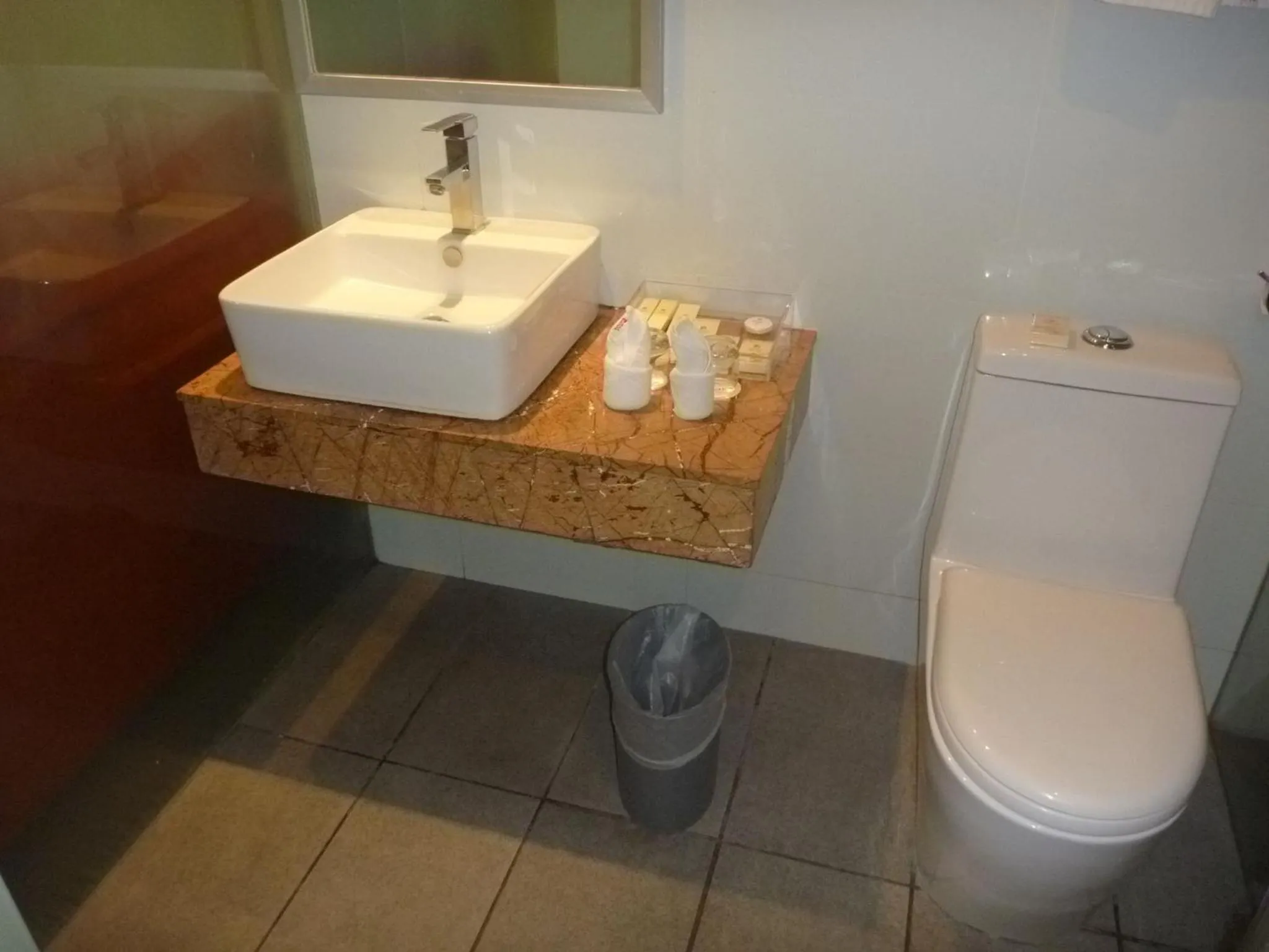 Bathroom in Shenzhen Sunon Hotel,Dongmen (Formerly Sunon Holiday Villa Hotel)