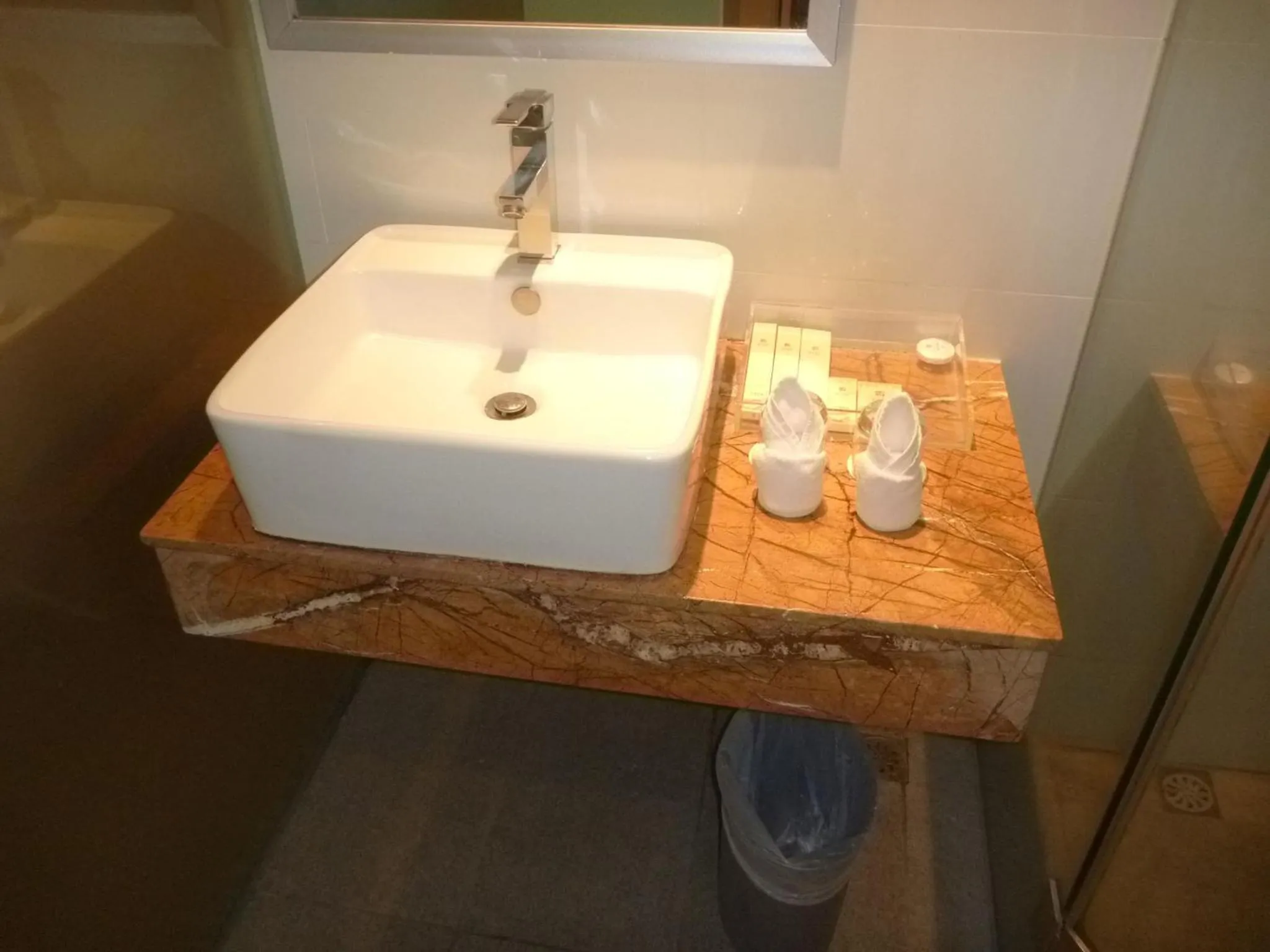 Bathroom in Shenzhen Sunon Hotel,Dongmen (Formerly Sunon Holiday Villa Hotel)