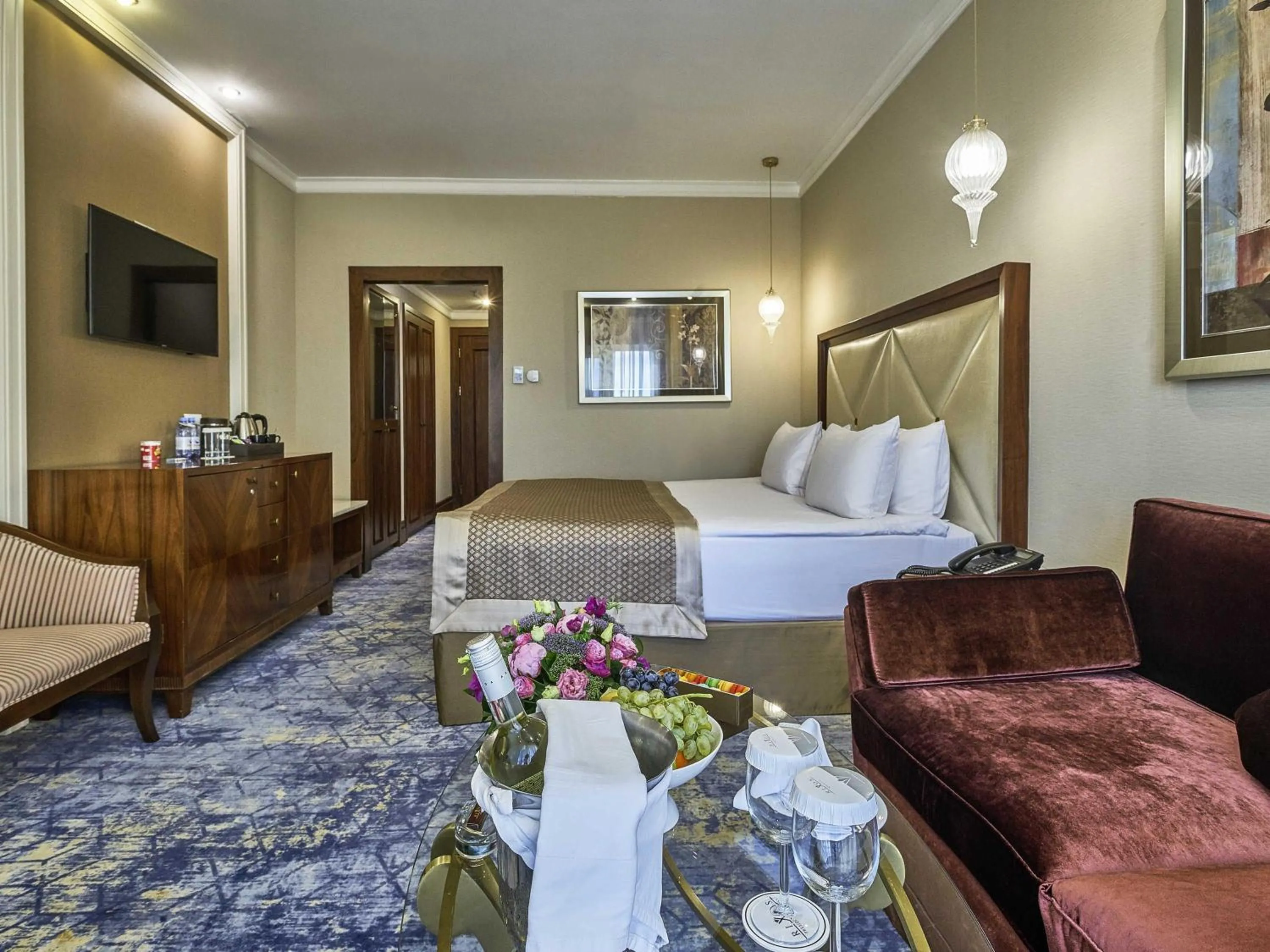 Bedroom, Bed in Rixos President Hotel Astana