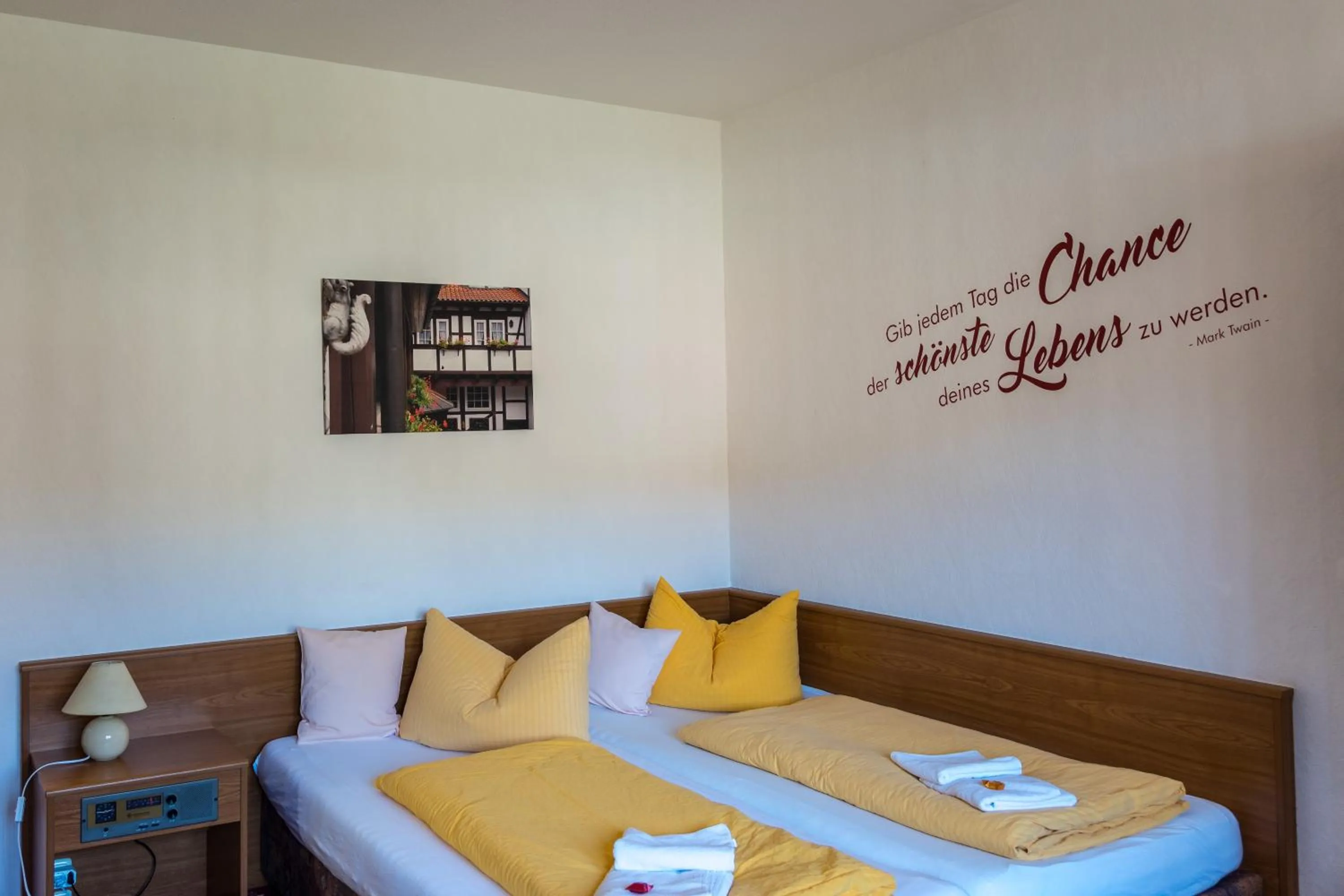 Bed in Landhotel & Restaurant Kains Hof