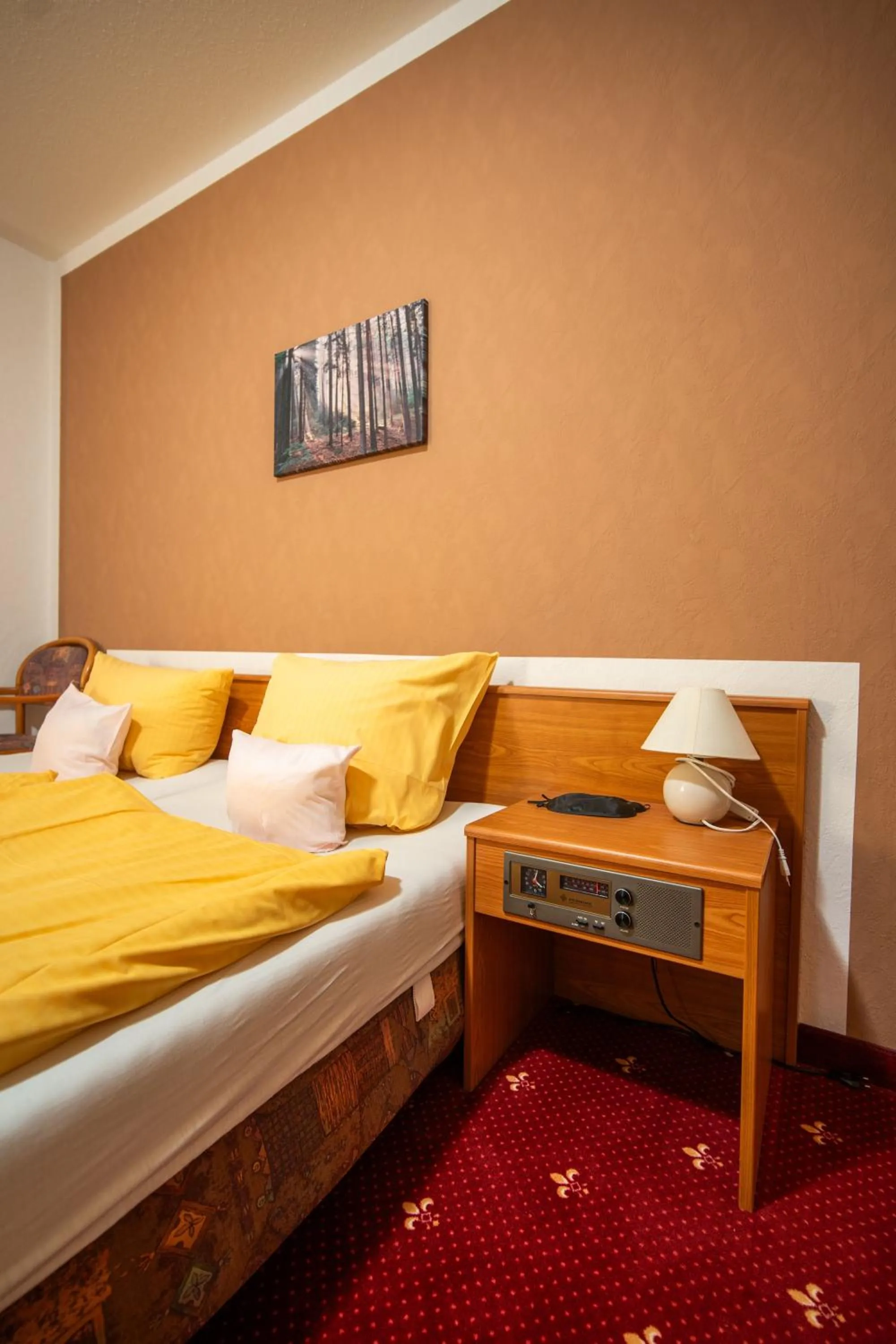 Bedroom, Bed in Landhotel & Restaurant Kains Hof