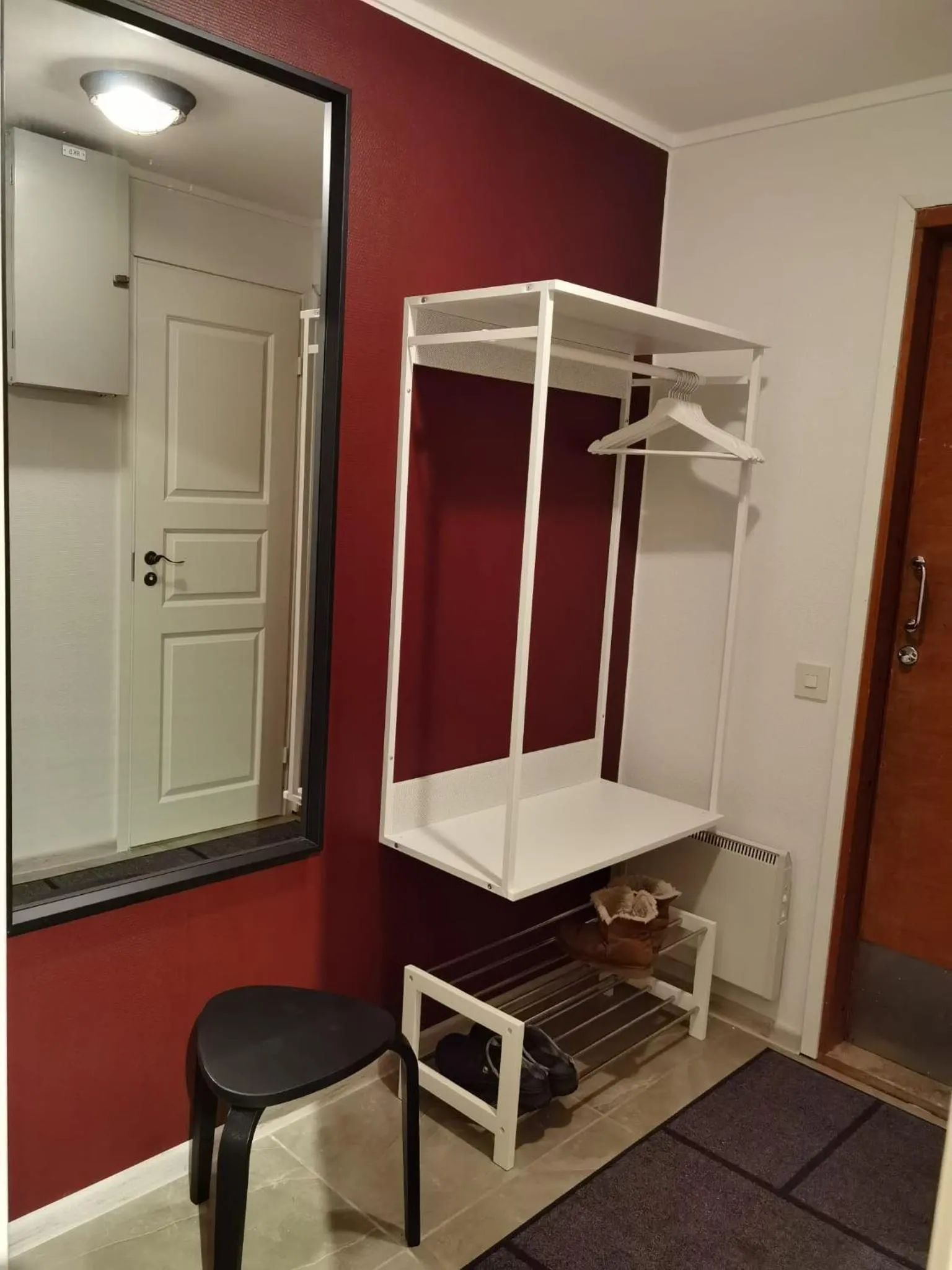 wardrobe, Bed in Tankavaara Gold Village