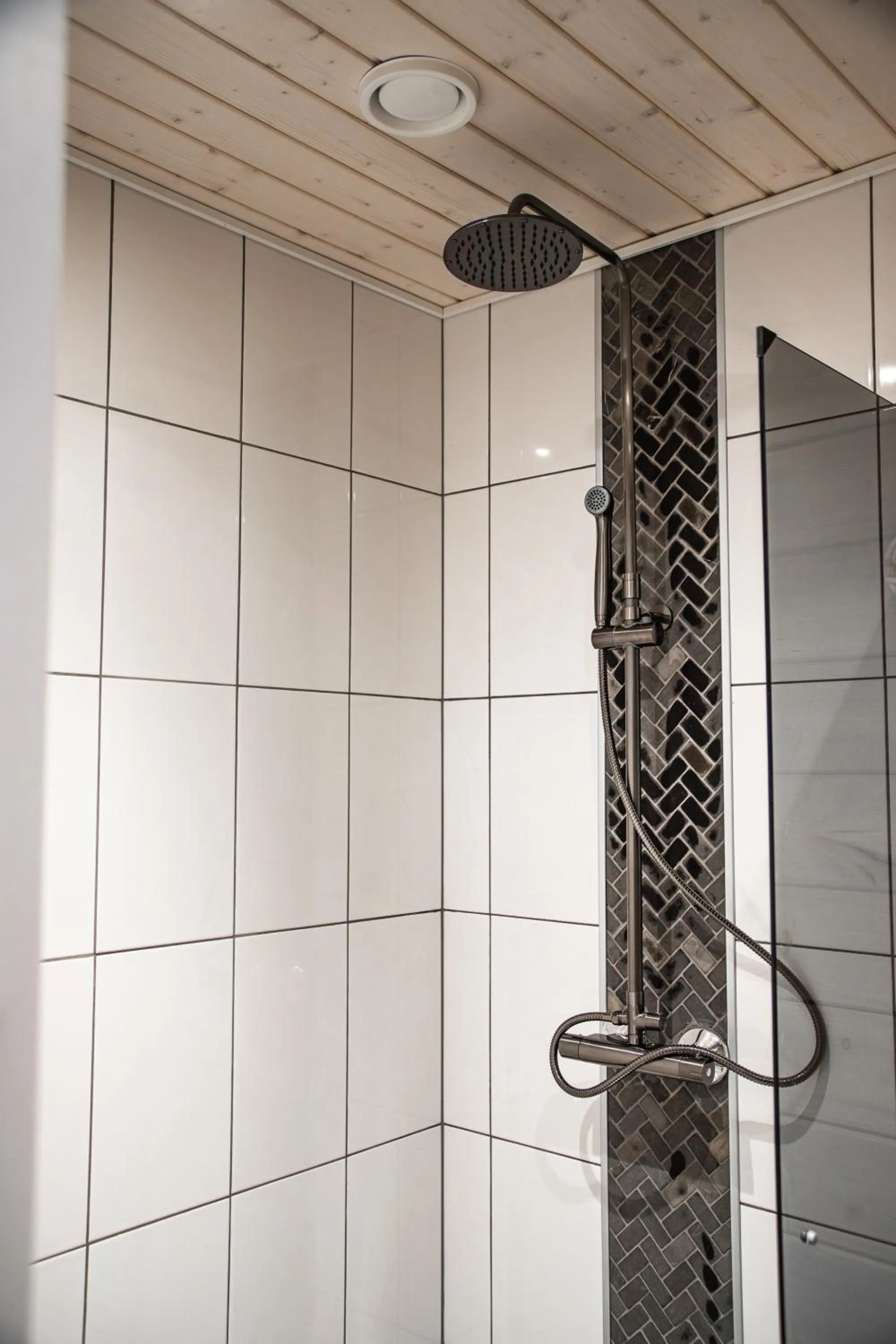 Shower in Tankavaara Gold Village