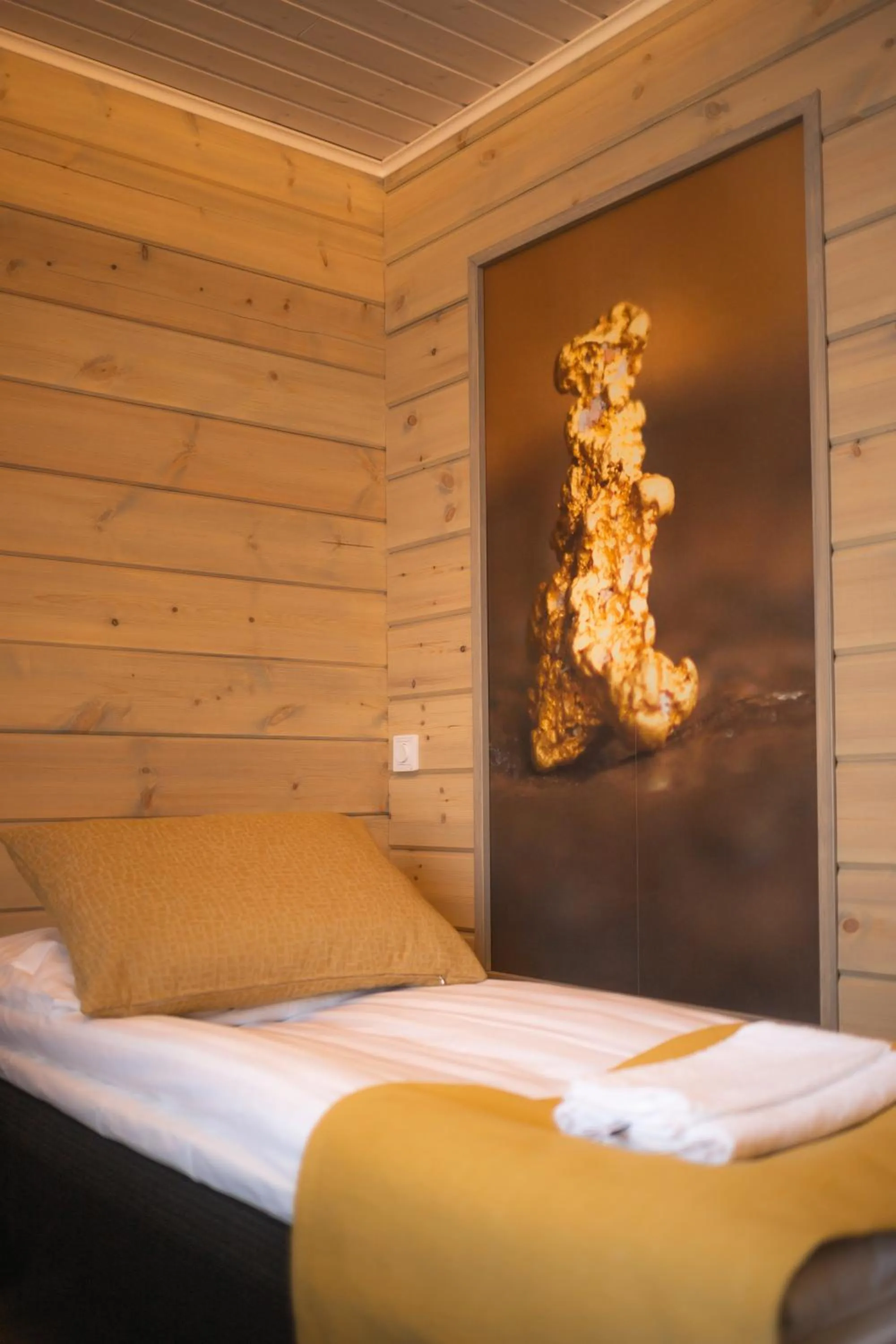 Bed in Tankavaara Gold Village