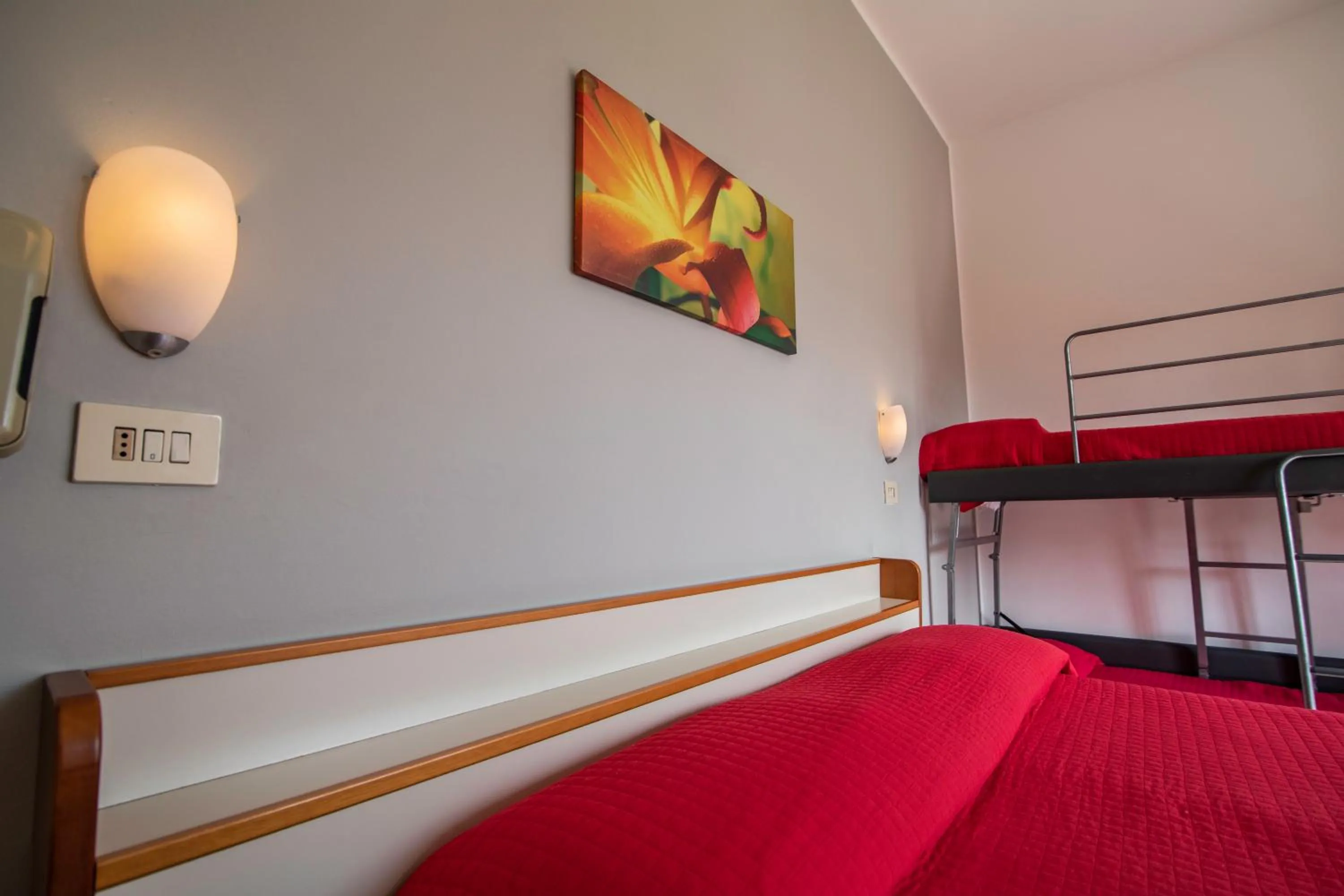 Bed in Hotel Ausonia B&B RiMiNi