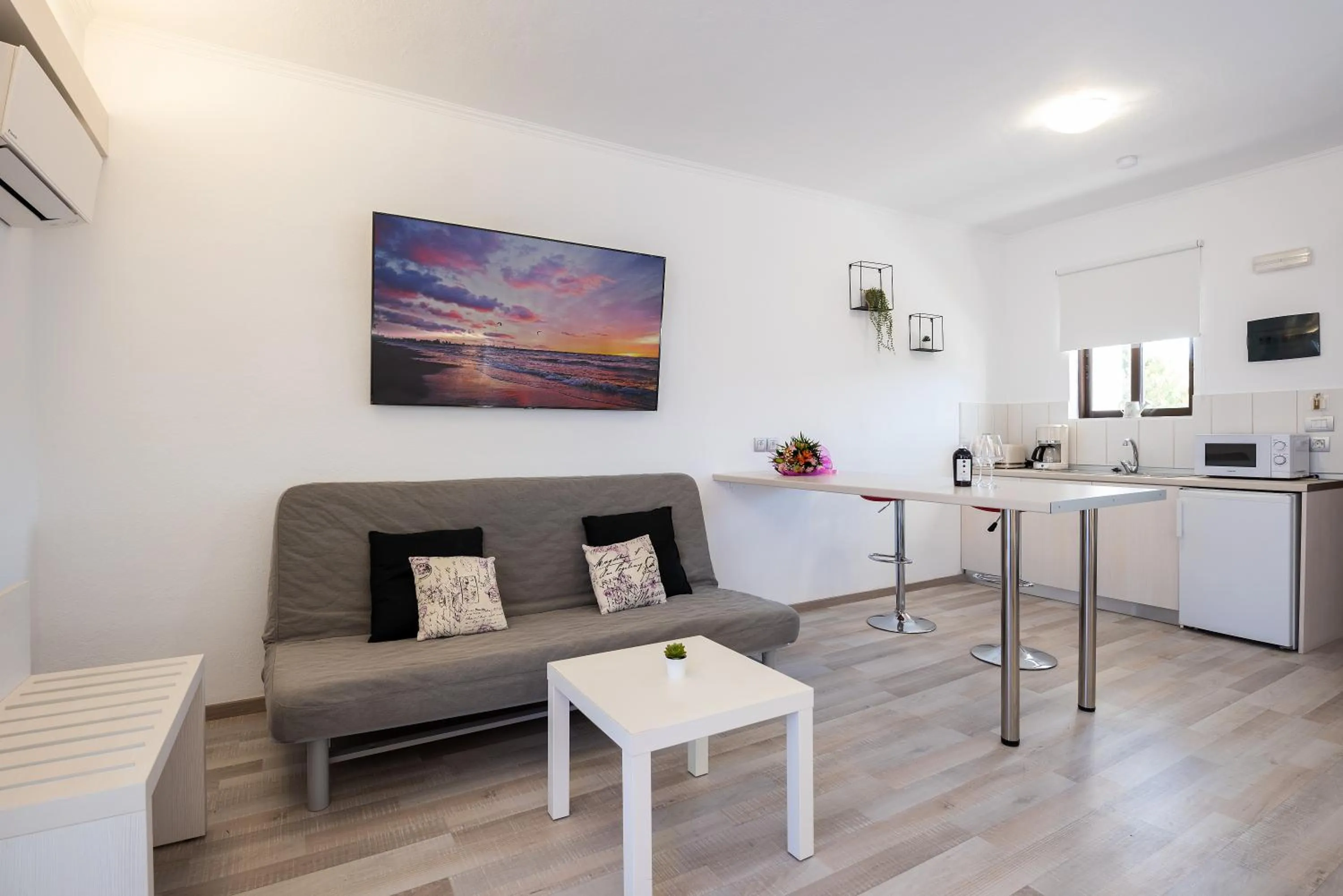 Terinikos Sunny Garden Hotel & Junior Suites