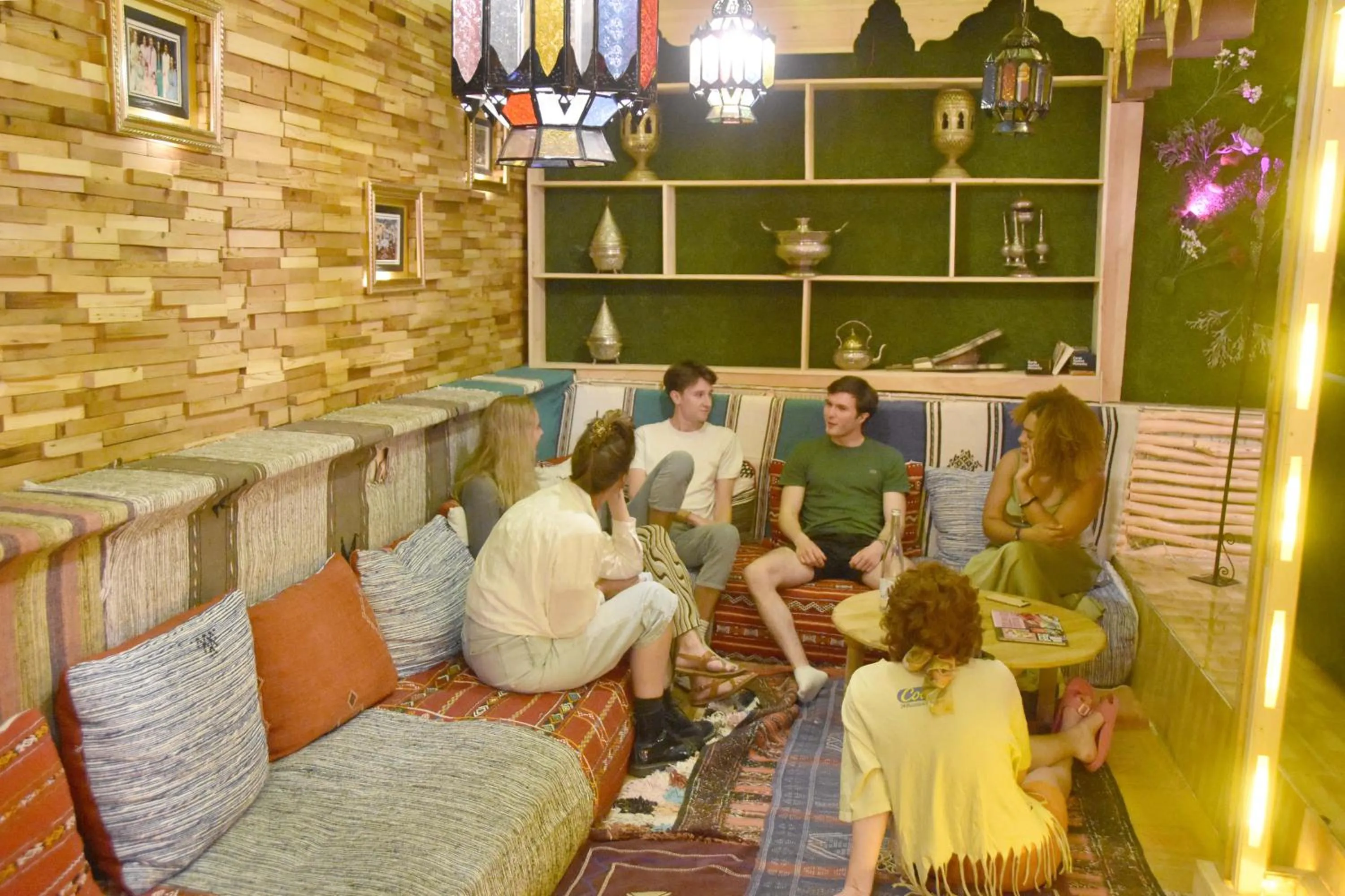 People in Riad Verus