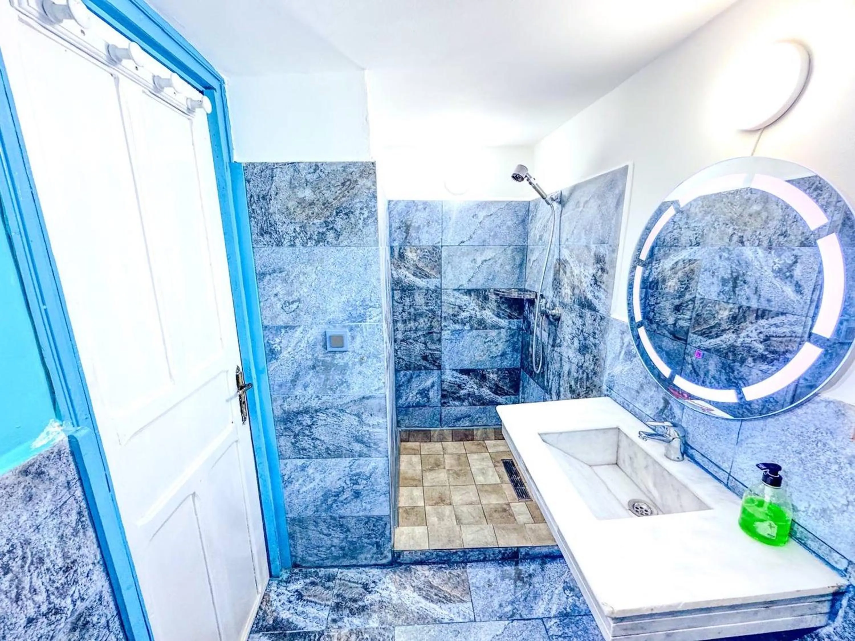 Bathroom in Riad Verus