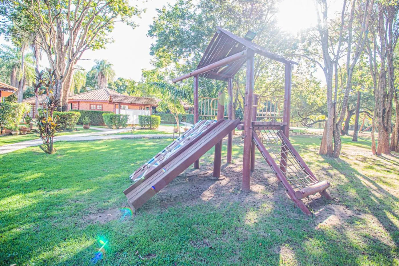 children in Hotel Pousada Arizona