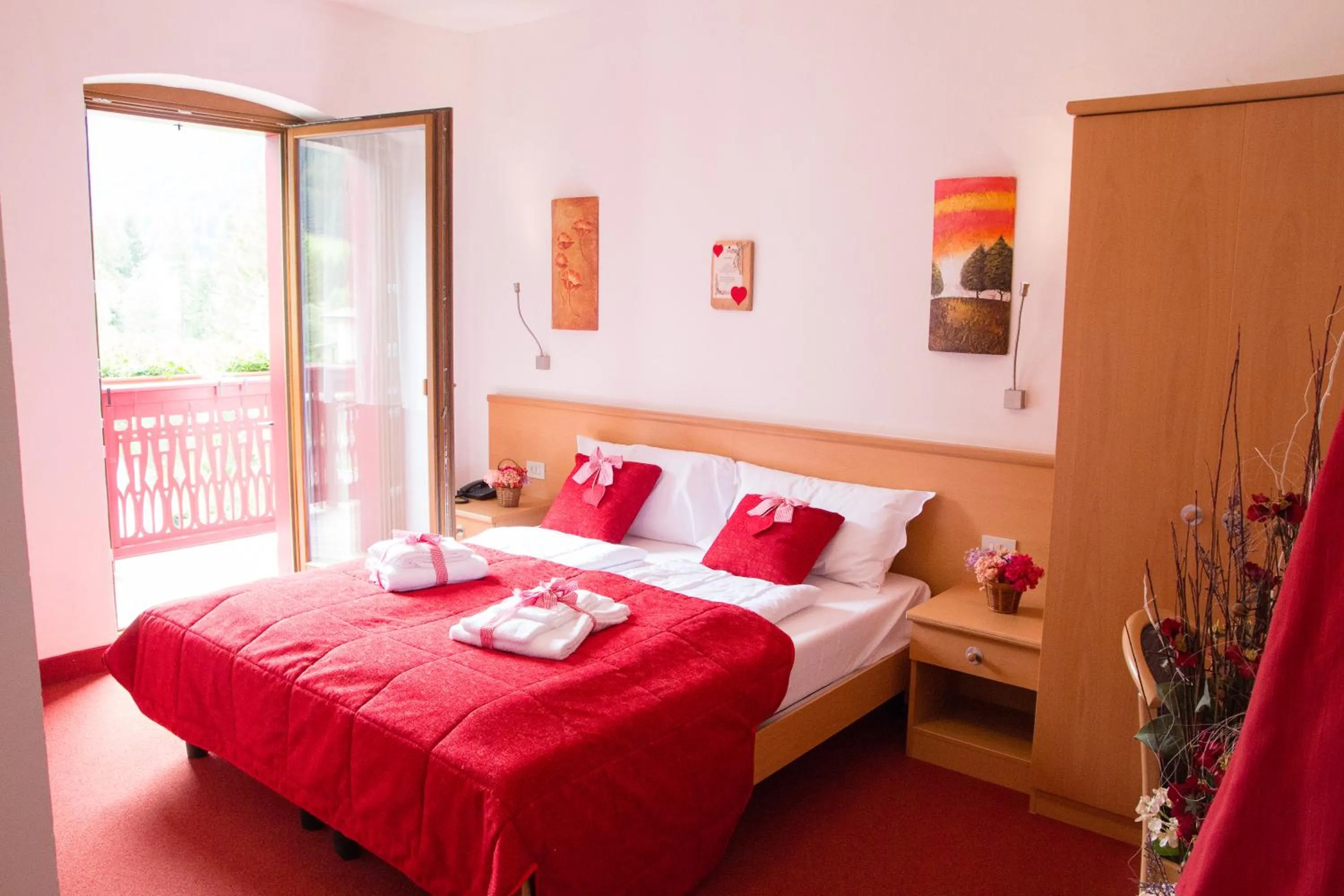 Photo of the whole room, Bed in GH Hotel Piaz