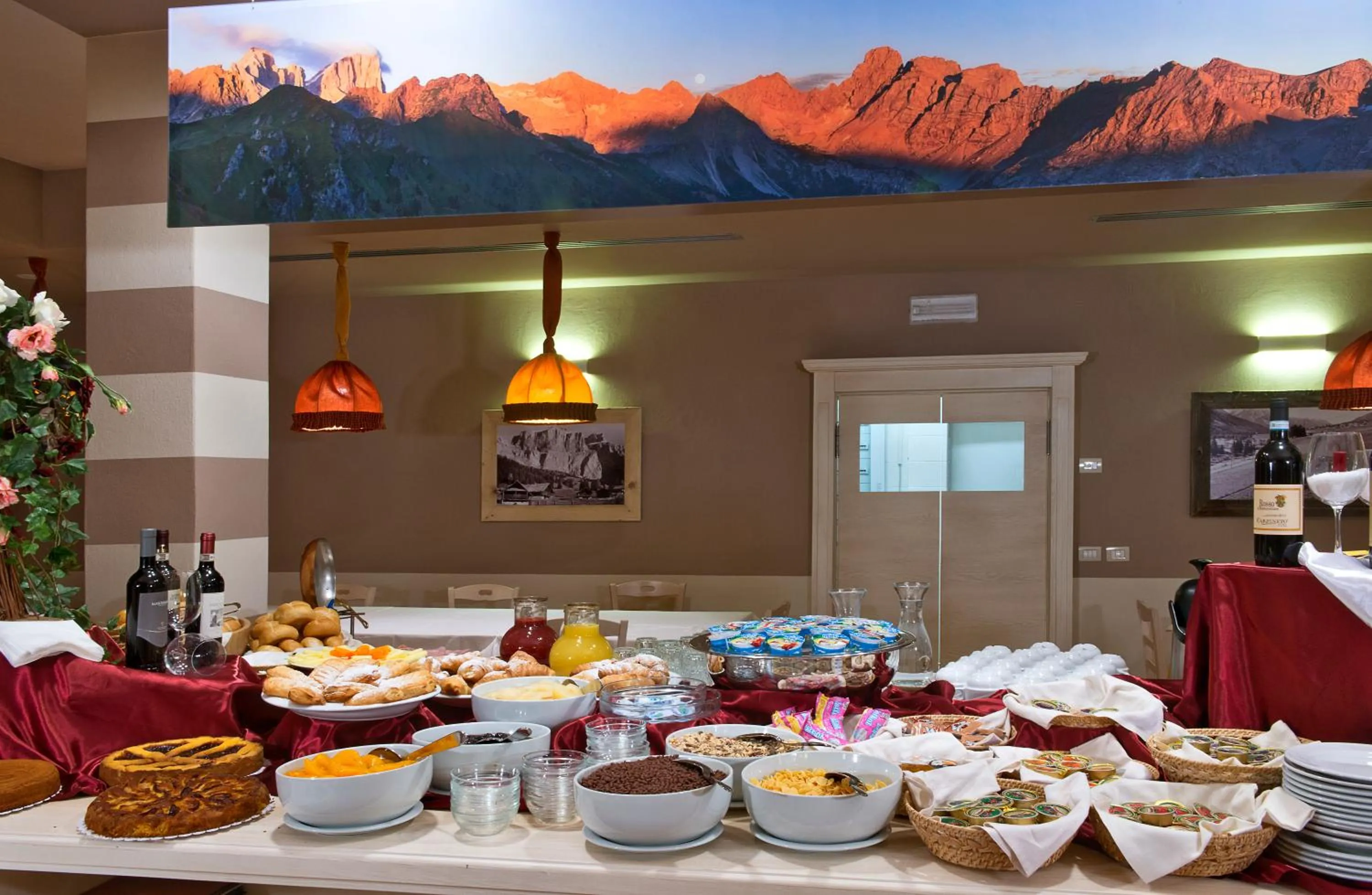 Restaurant/places to eat in GH Hotel Piaz