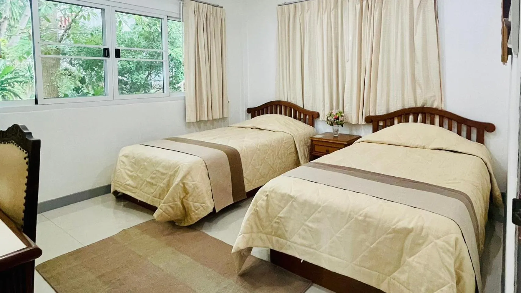 Bed in Baan Ing Khao